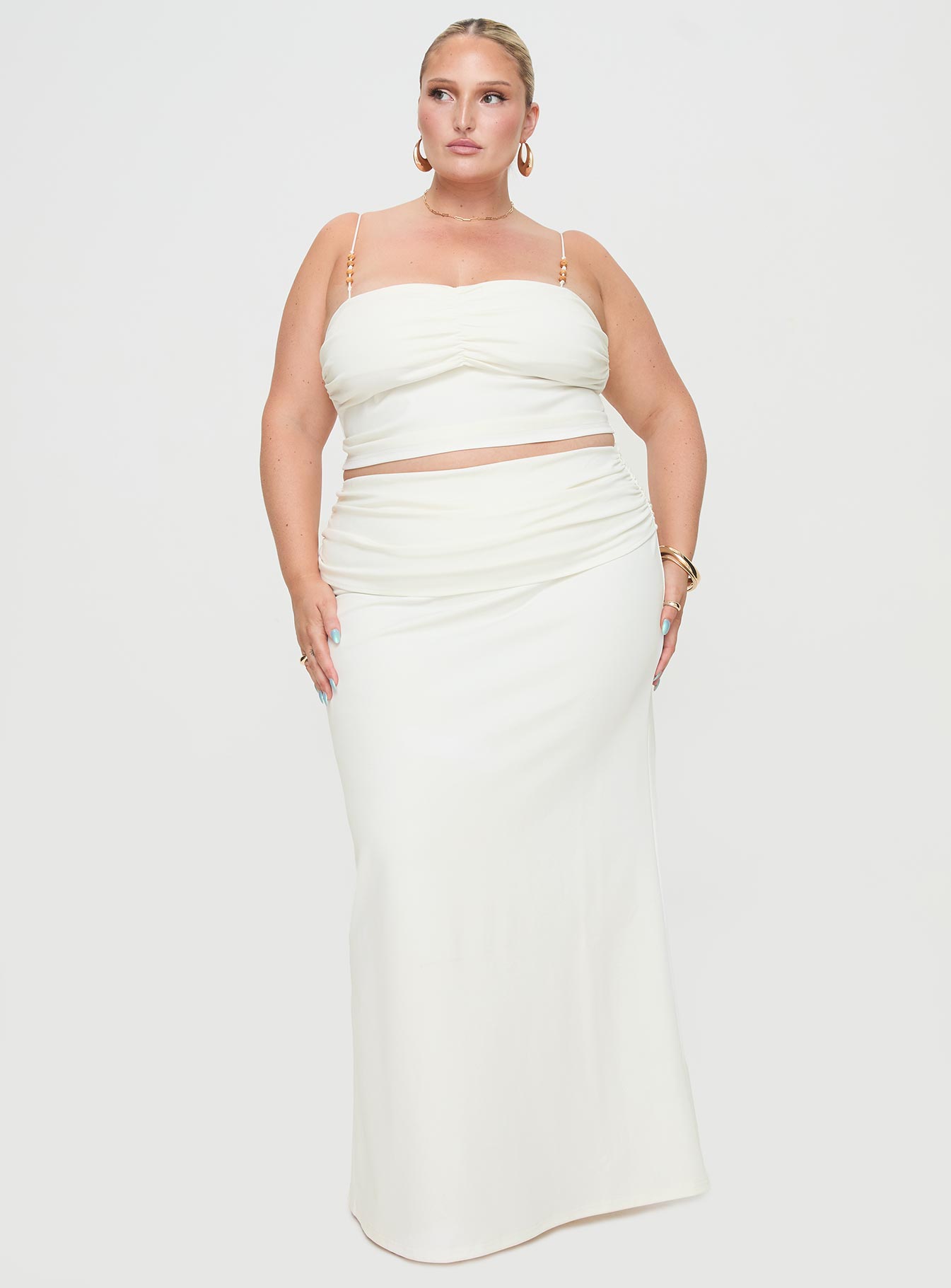 Make Believe Set Cream Curve、mySite、solidvoid