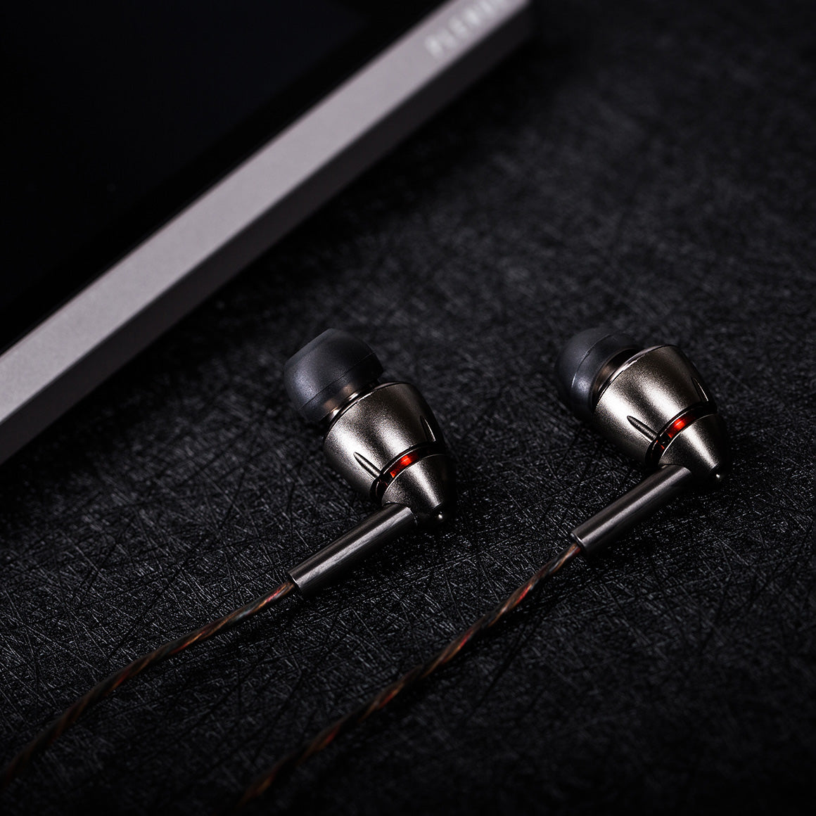  1MORE - Quad Driver、mySite、merchandisen