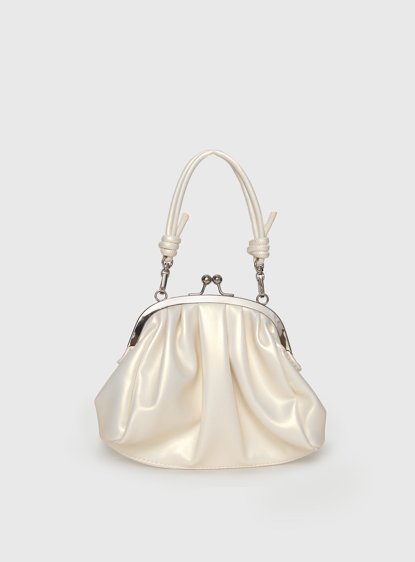 Ezequiel Clutch White、mySite、solidvoid