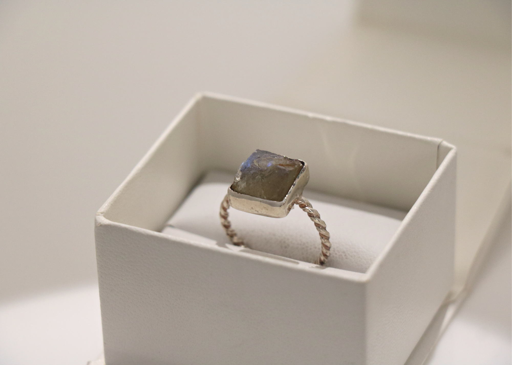 Square Labradorite Ring (Sterling Silver)、mySite、topwebapps