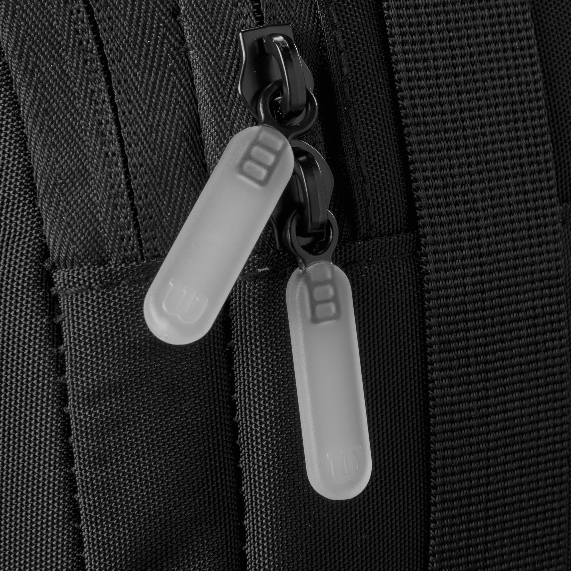 Wilson Noir Tour 12 Racket Tennis Bag