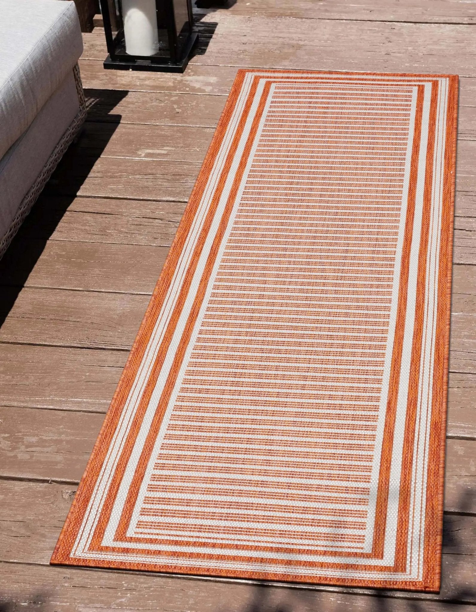 Frankie Modern Stripes Indoor/Outdoor Orange Textured 2'7 x 9'10 Runner Rug、mySite、gigharbornorthrealestate