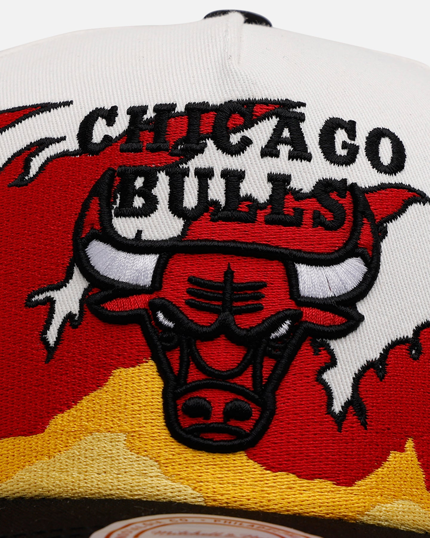Mitchell & Ness Chicago Bulls 'Flametooth' Pro Pinch Snapback White/Black、mySite、zt4zffjzw