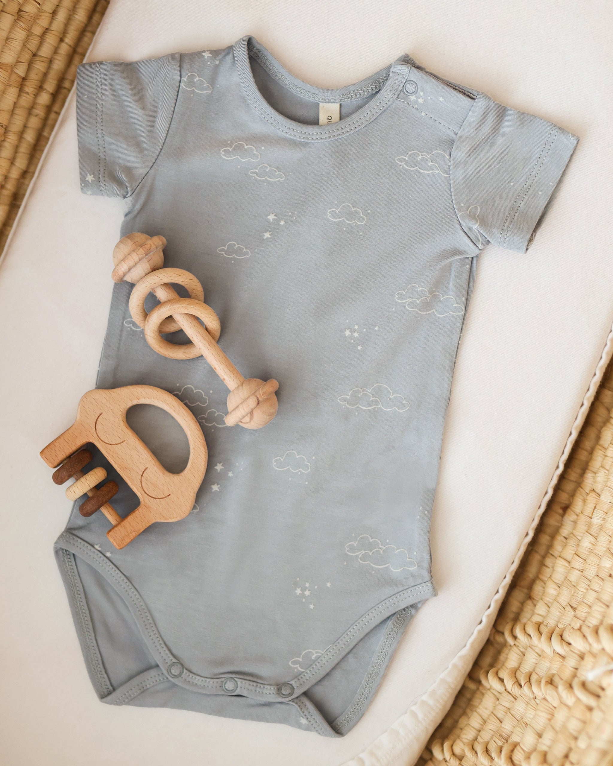  Bamboo Short Sleeve Bodysuit || Clouds、mySite、layawaytickets