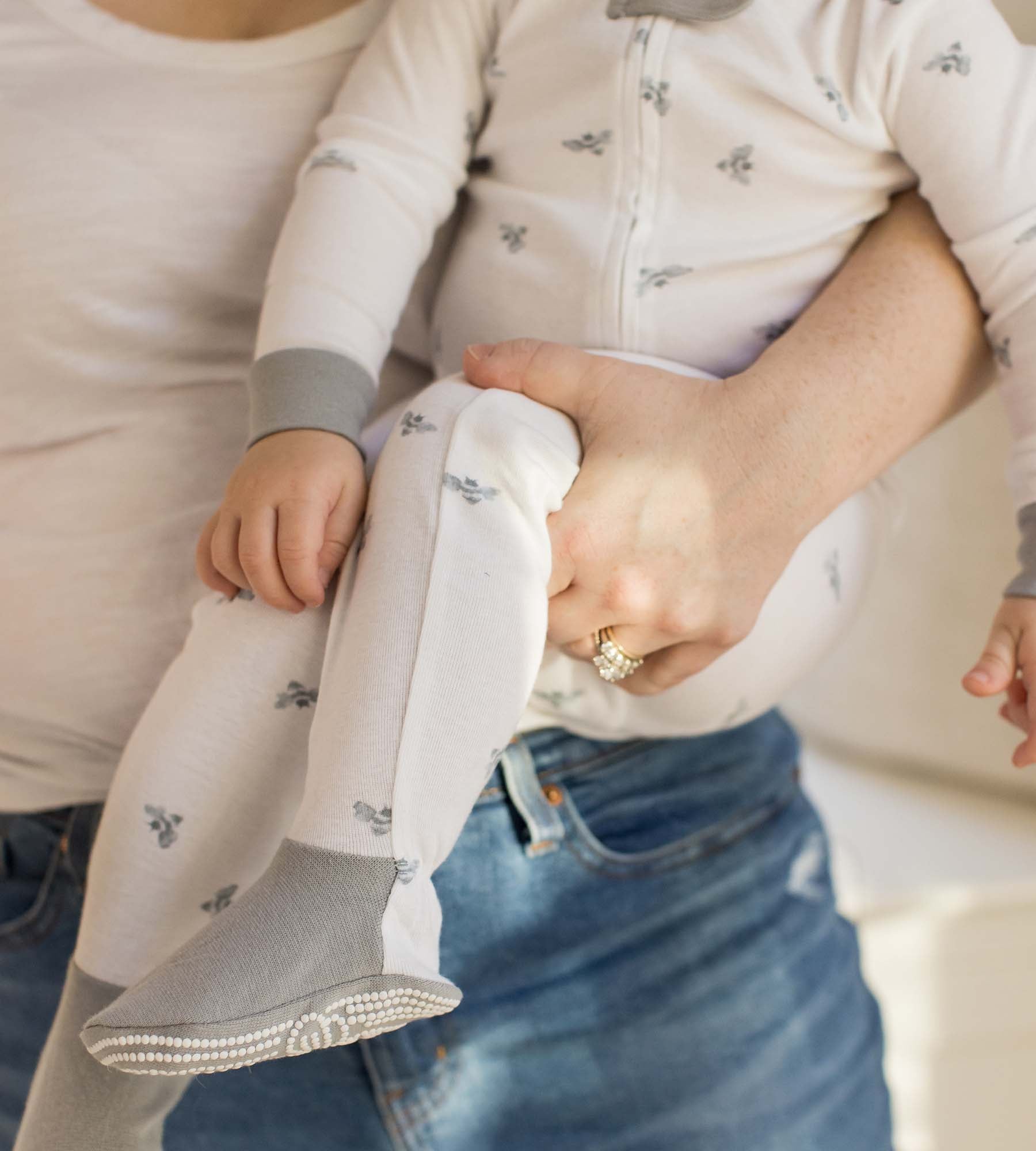 Golden Bee Organic Cotton Two-Piece Pajamas - Quarry、mySite、g9winljtr