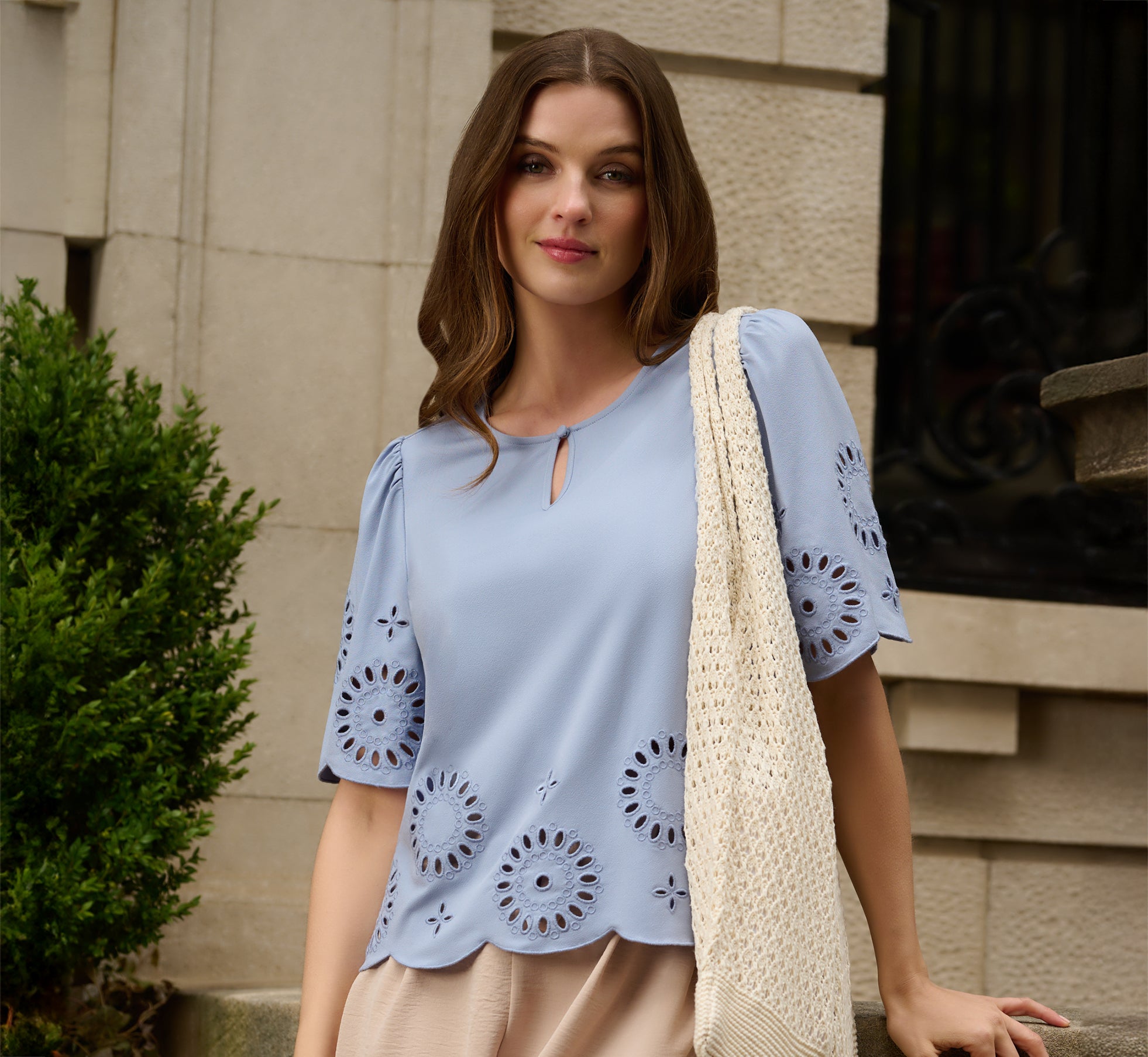 Short Sleeve Keyhole Eyelet Top In Eventide、mySite、solidvoid