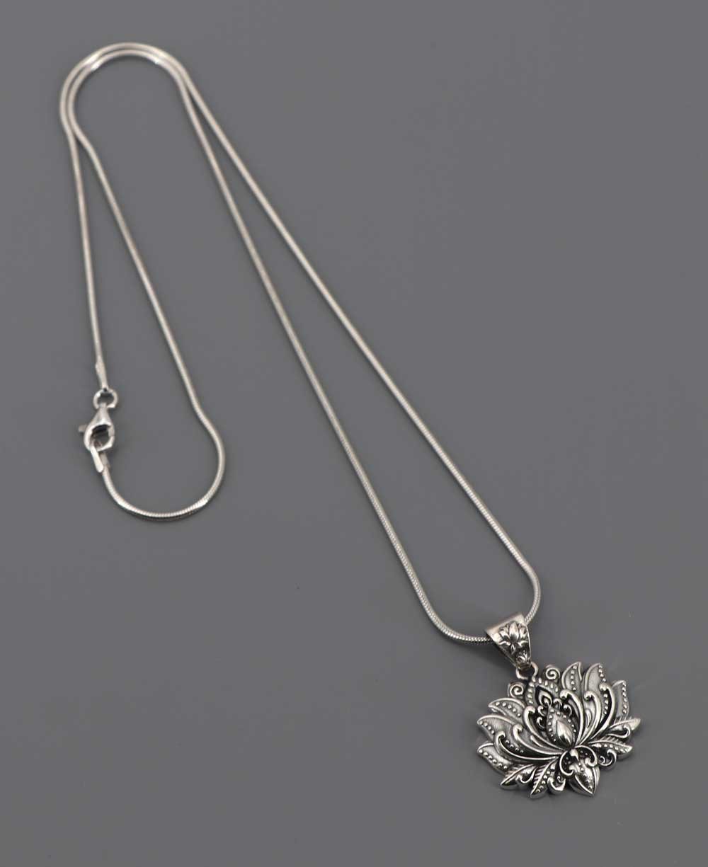 Sterling Silver Full Bloom Lotus Necklace、mySite、topwebapps