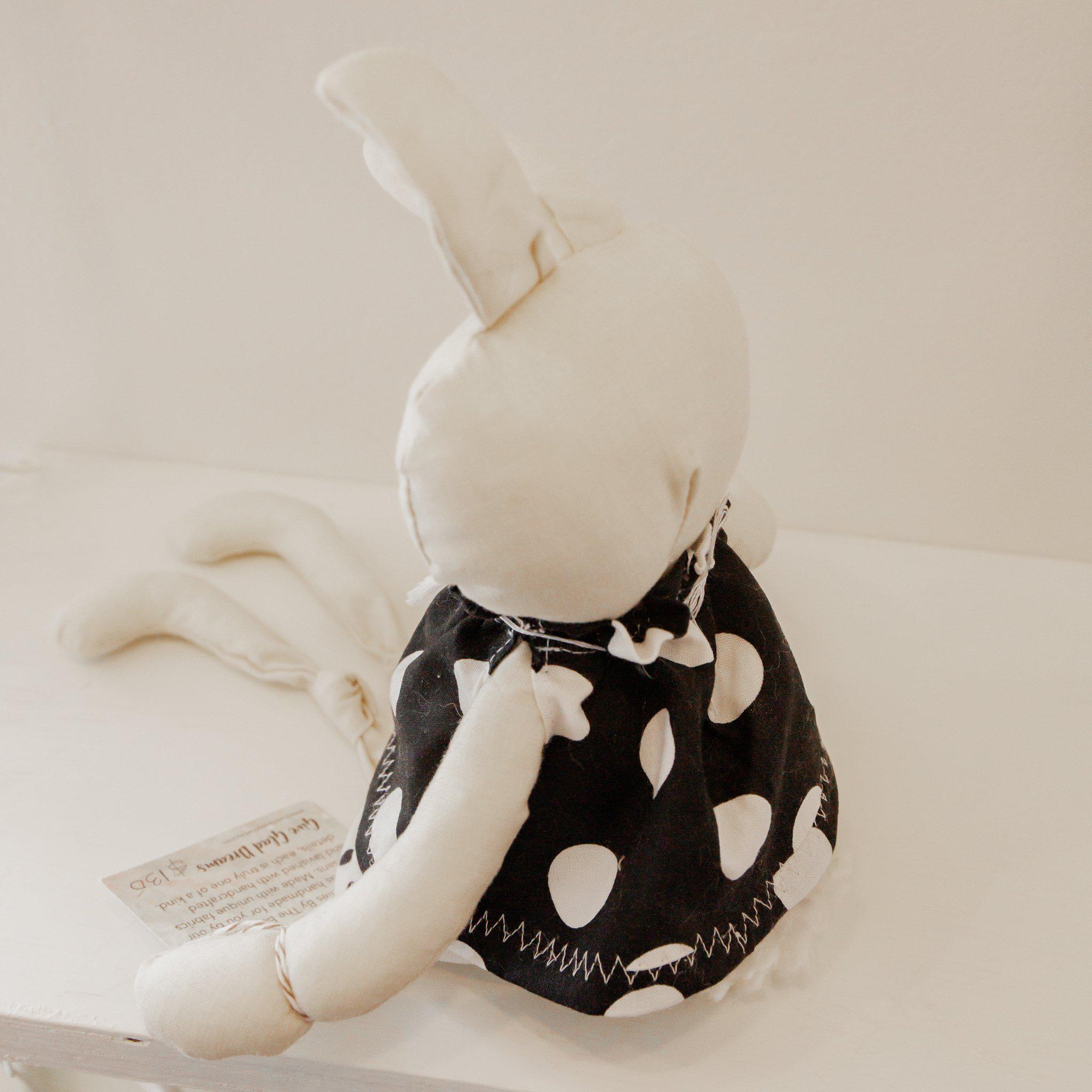 RETIRED - Hutch Studio - Dottie Bun 3 - One of a Kind Bunny、mySite、g9winljtr