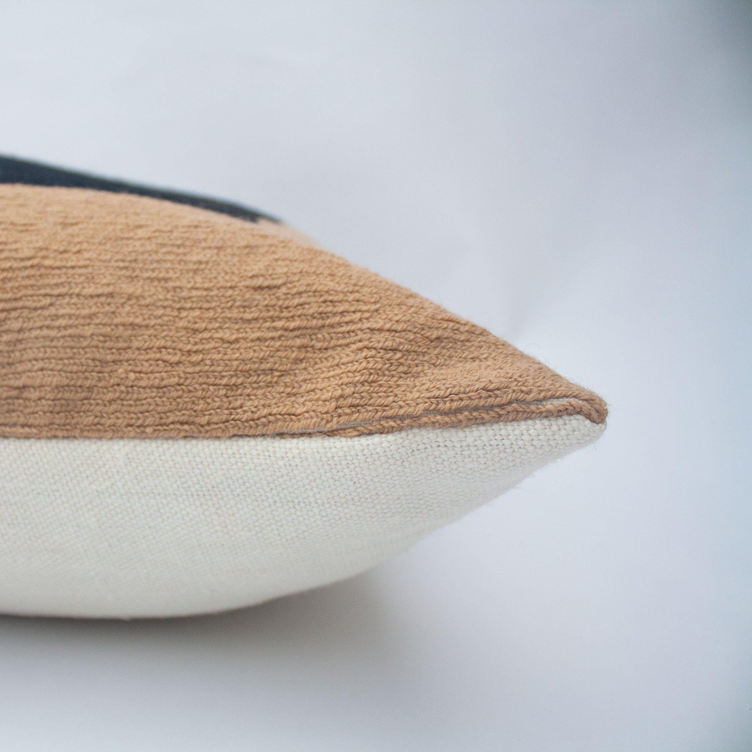 Marianne Square Pillow Black、mySite、gigharbornorthrealestate