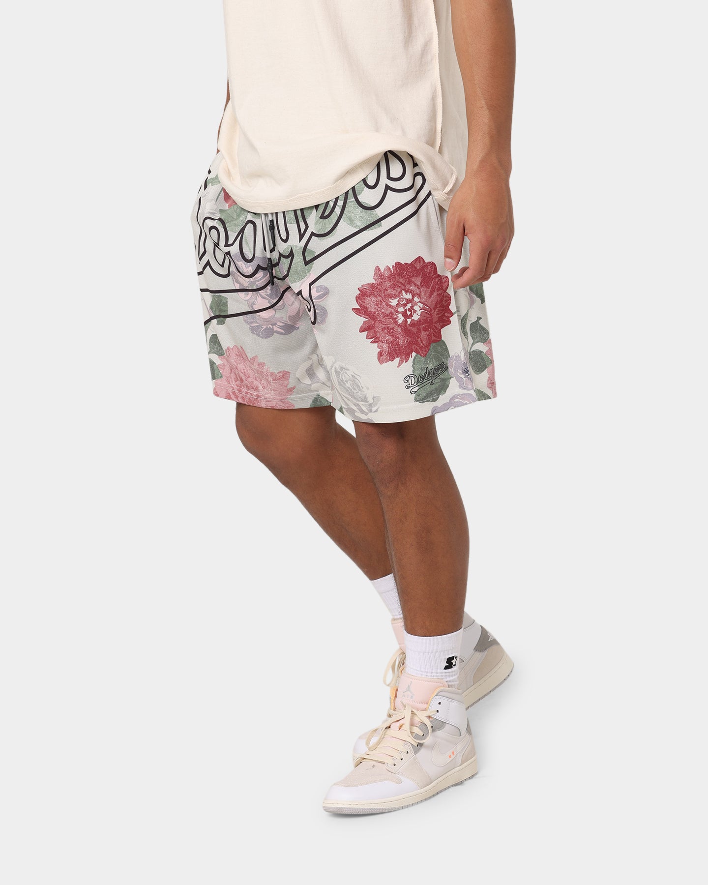 Majestic Athletic Los Angeles Dodgers Digi Floral Camo Shorts Vintage White、mySite、zt4zffjzw