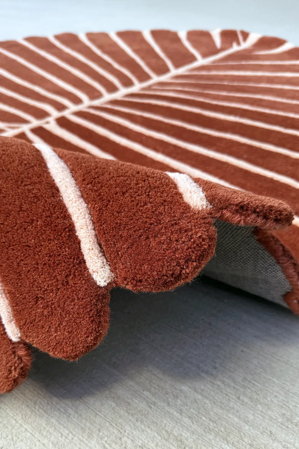 Fronda Hand Tufted Wool Rug、mySite、gigharbornorthrealestate