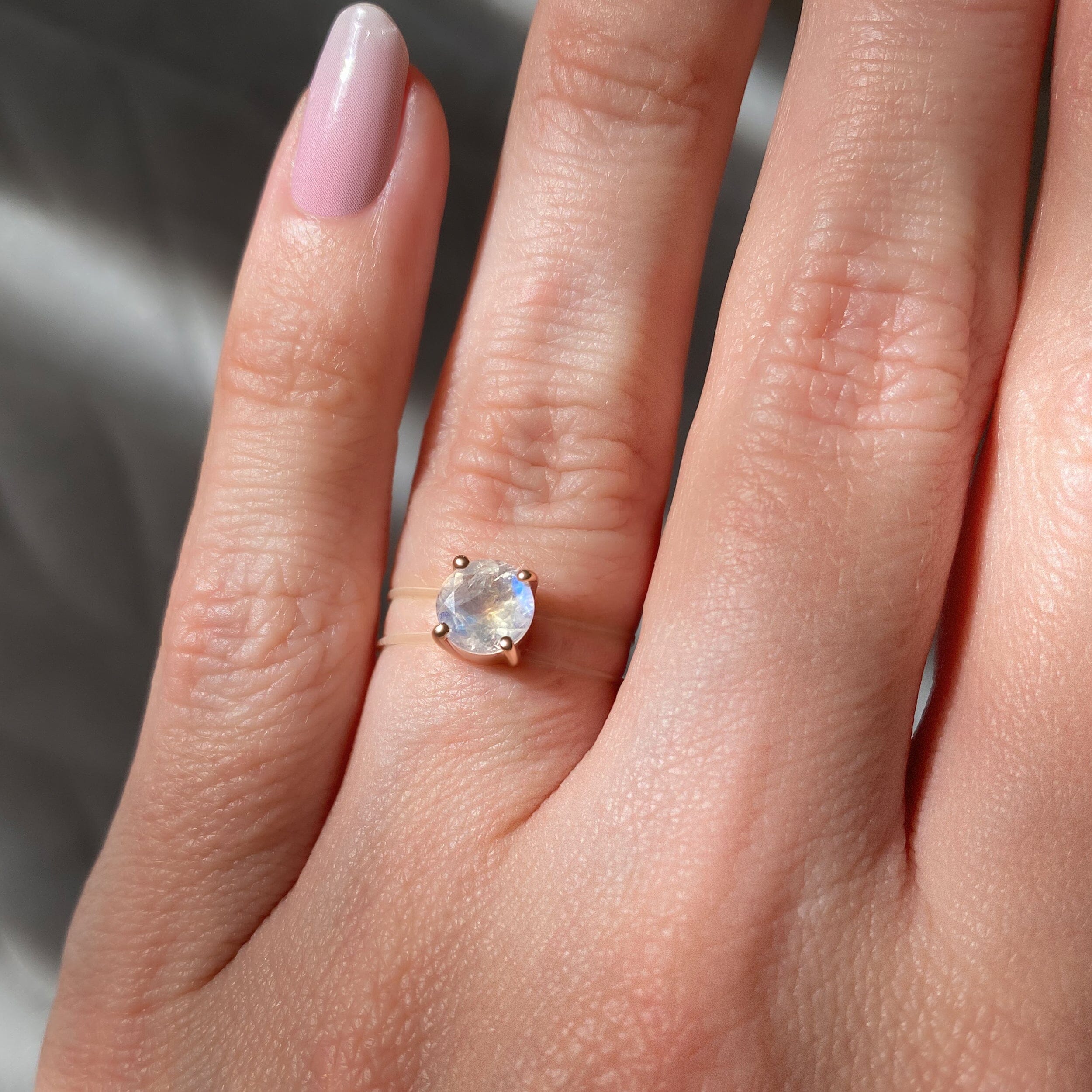 Moonstone Ring - Floating Gem、mySite、hinf8tx79