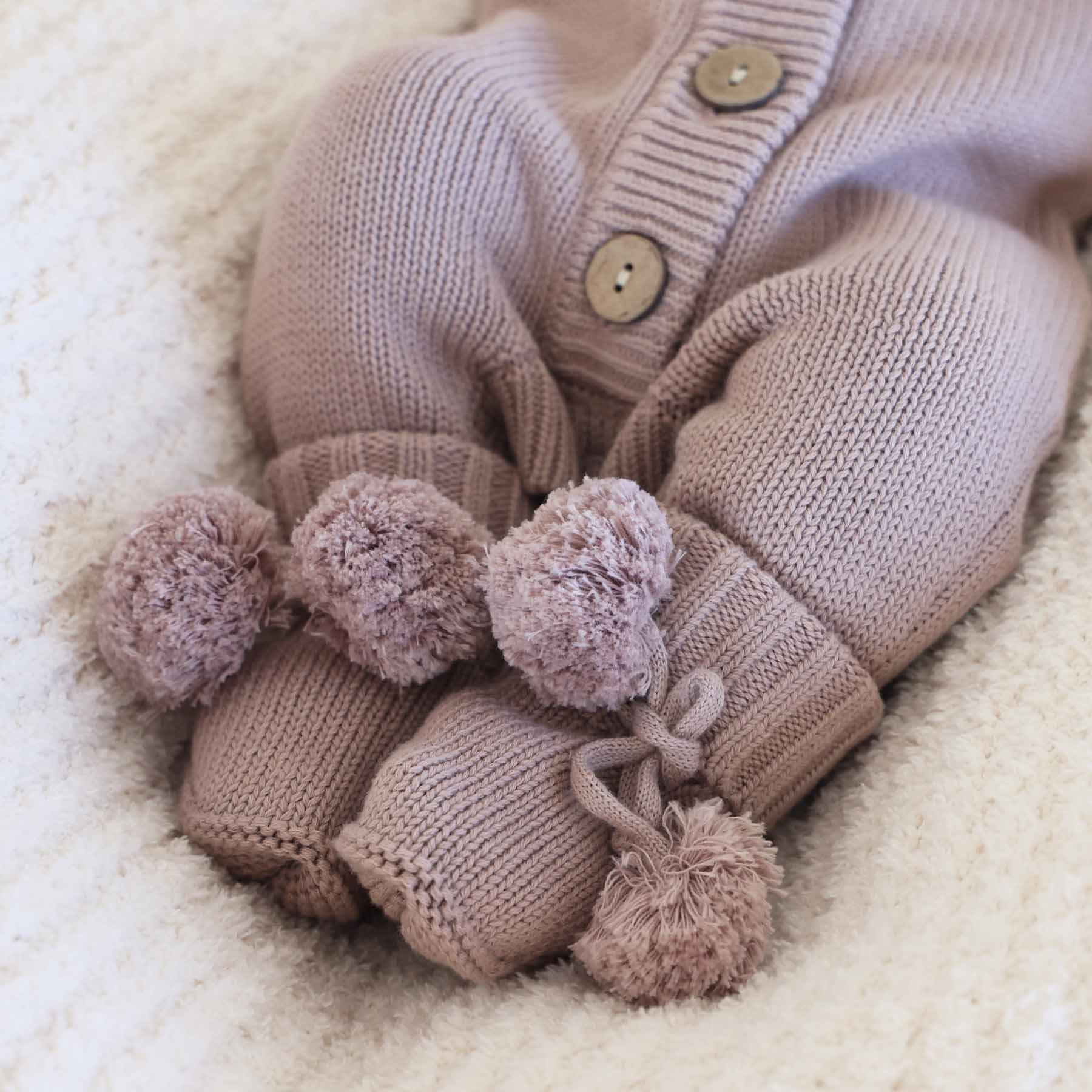 Knit Pom Pom Baby Booties | Iris、mySite、layawaytickets