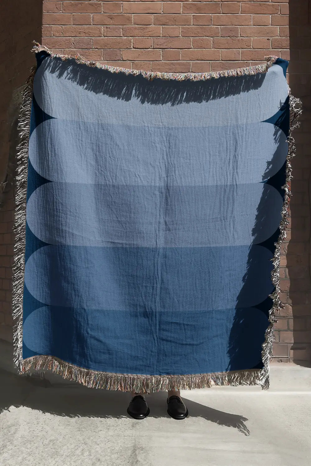 Blue Gradient Cotton Woven Throw Blanket、mySite、gigharbornorthrealestate