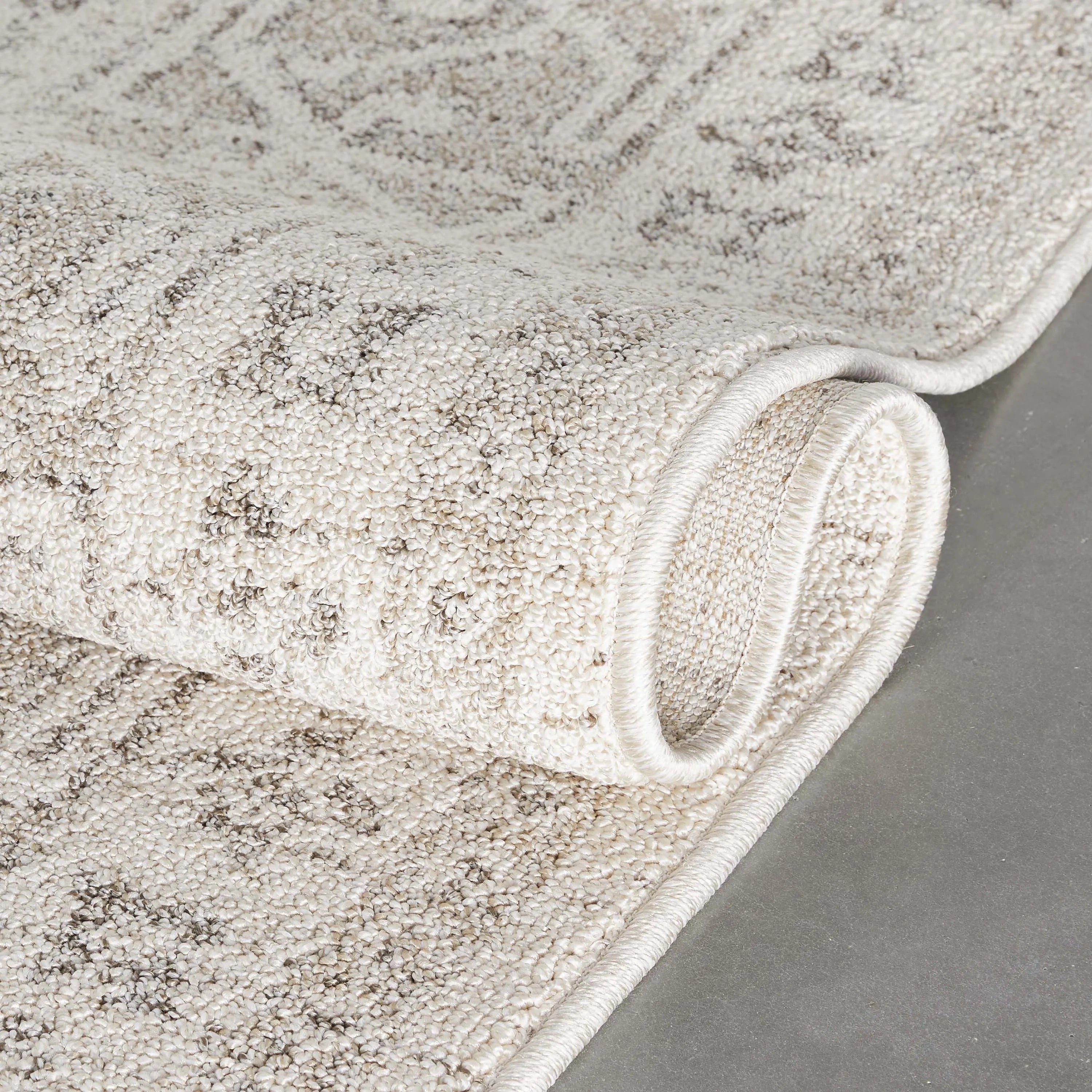 Carina Tribal Medallion Beige Kilim-Style Rug、mySite、gigharbornorthrealestate