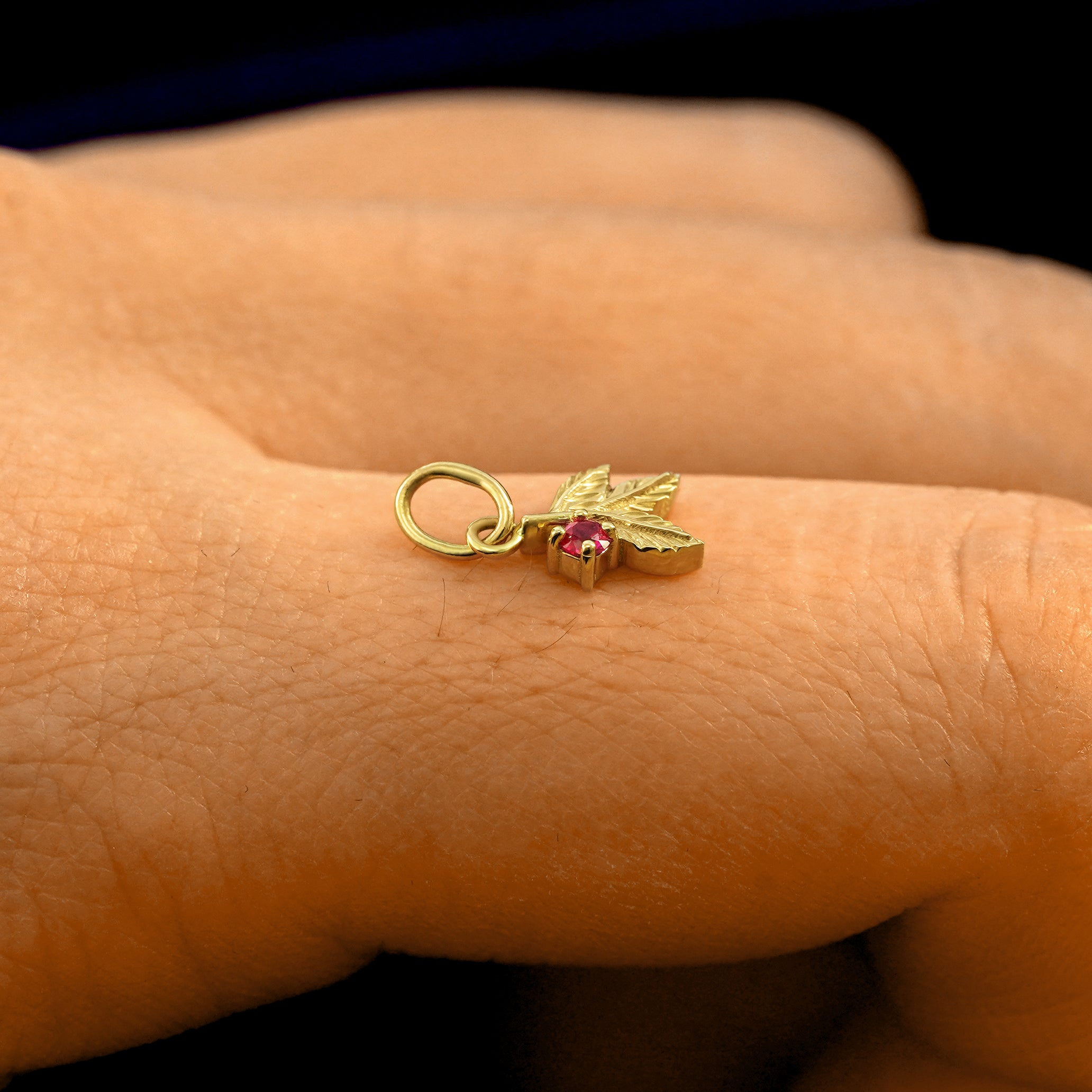 Gemstone 3 Leaves Charm、mySite、hinf8tx79