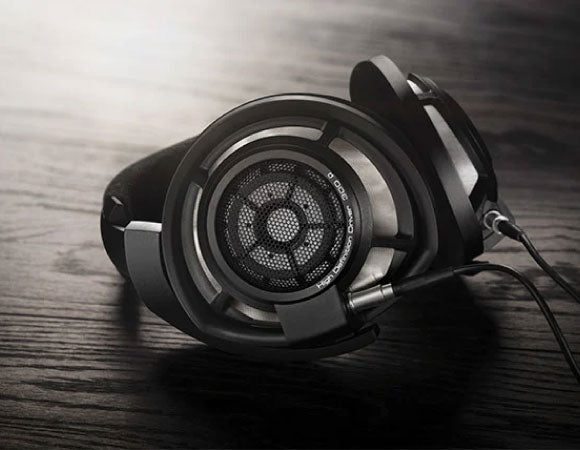 Headphone-Zone-Sennheiser-HD-800-S