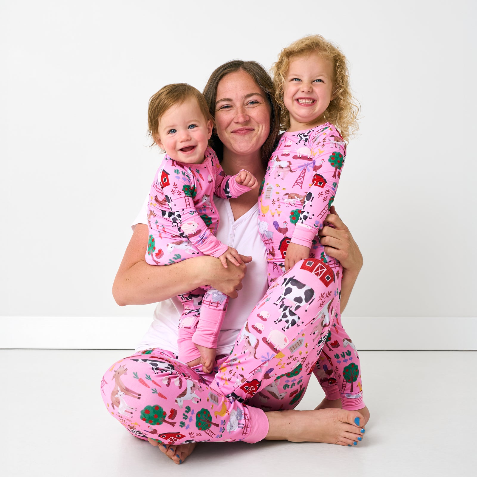 Pink Farm Fam Women's Pajama Pants、mySite、g9winljtr