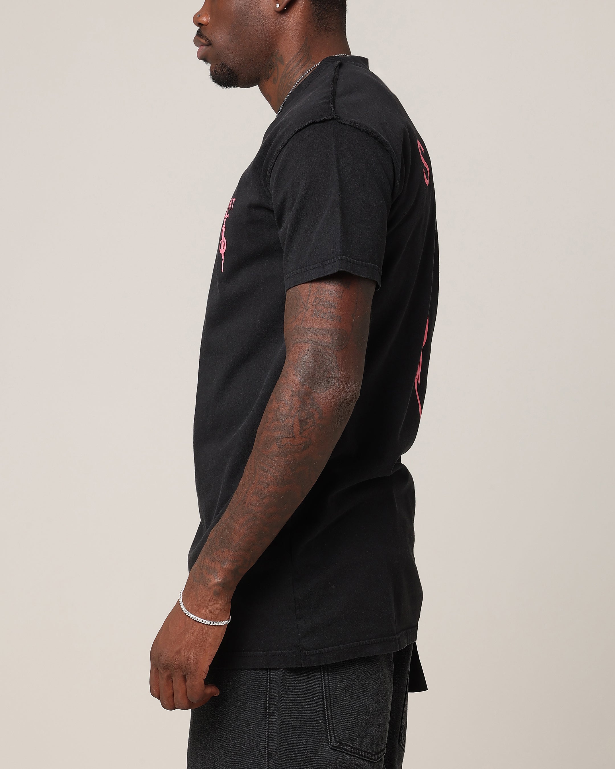 Saint Morta Daggers Lafayette T-Shirt Vintage Black/Pink、mySite、zt4zffjzw