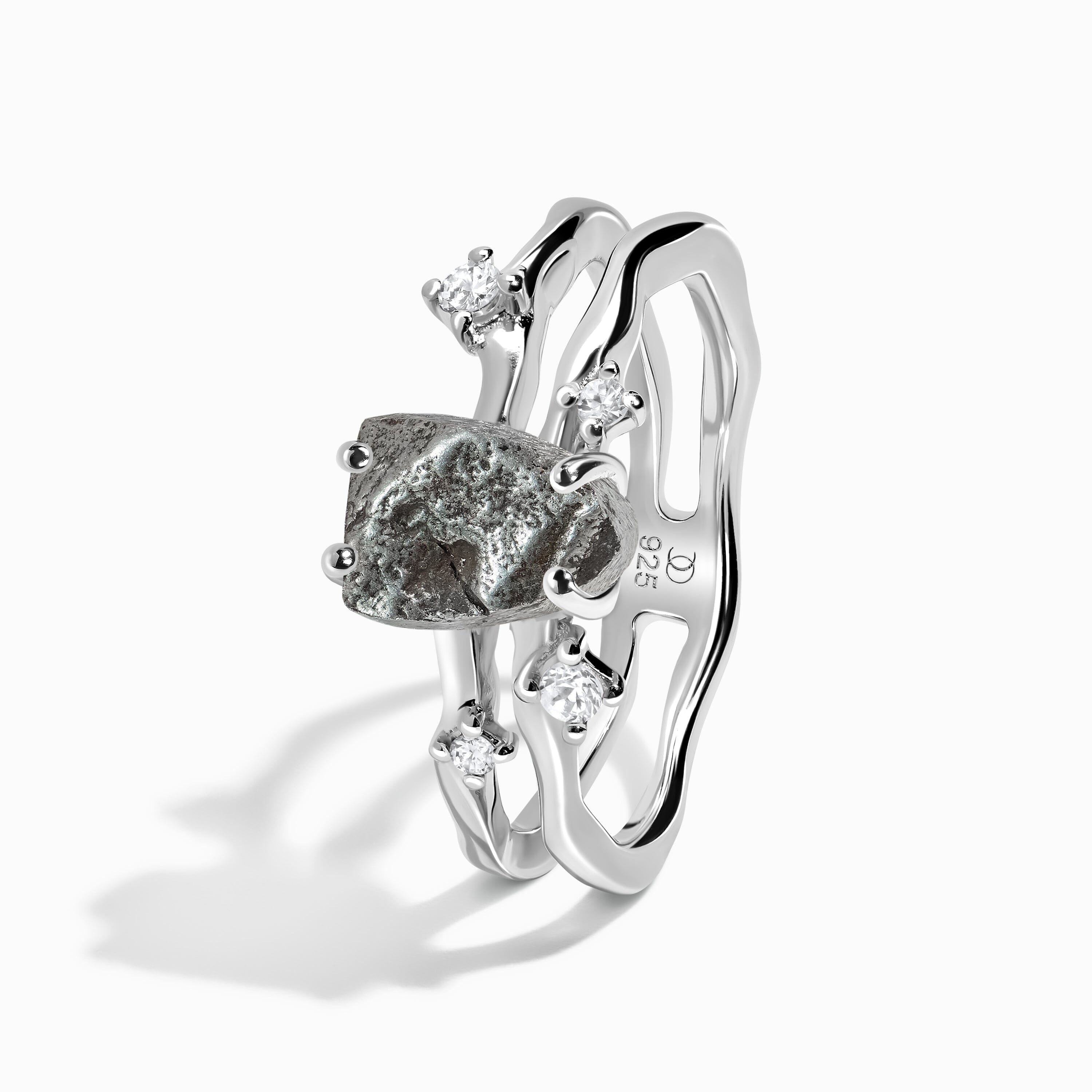 Meteorite Flow Ring & Black Onyx Stardust Band、mySite、hinf8tx79