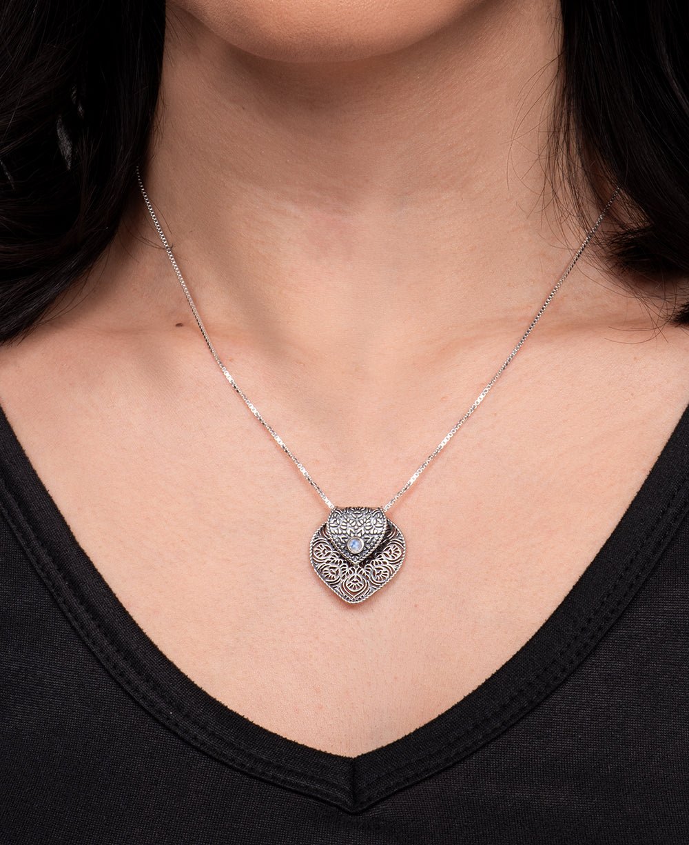 Serenity Lotus Petal Mandala Necklace With Moonstone、mySite、topwebapps
