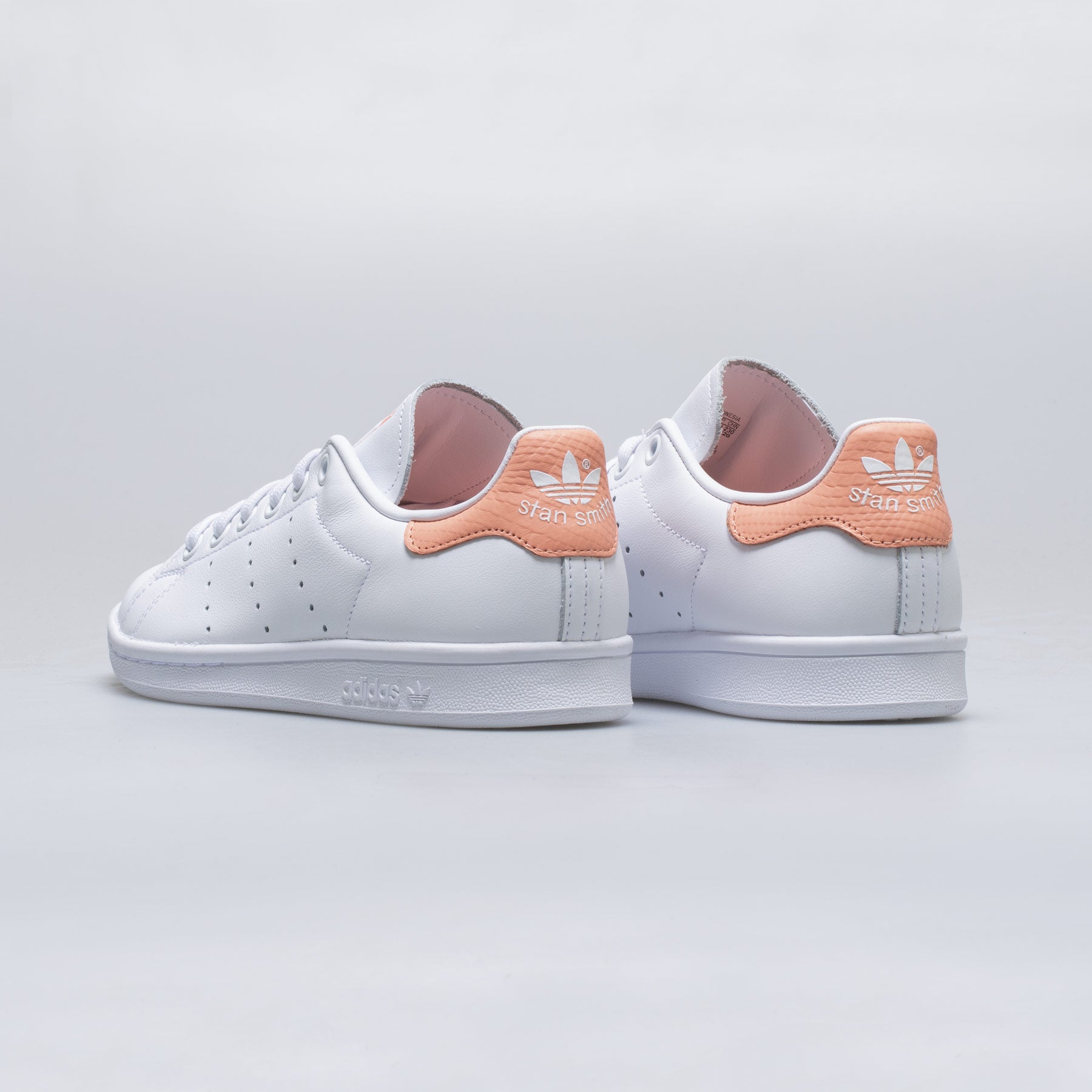 Stan Smith Womens Lifestyle Shoe - White/Coral、mySite、dreamappss