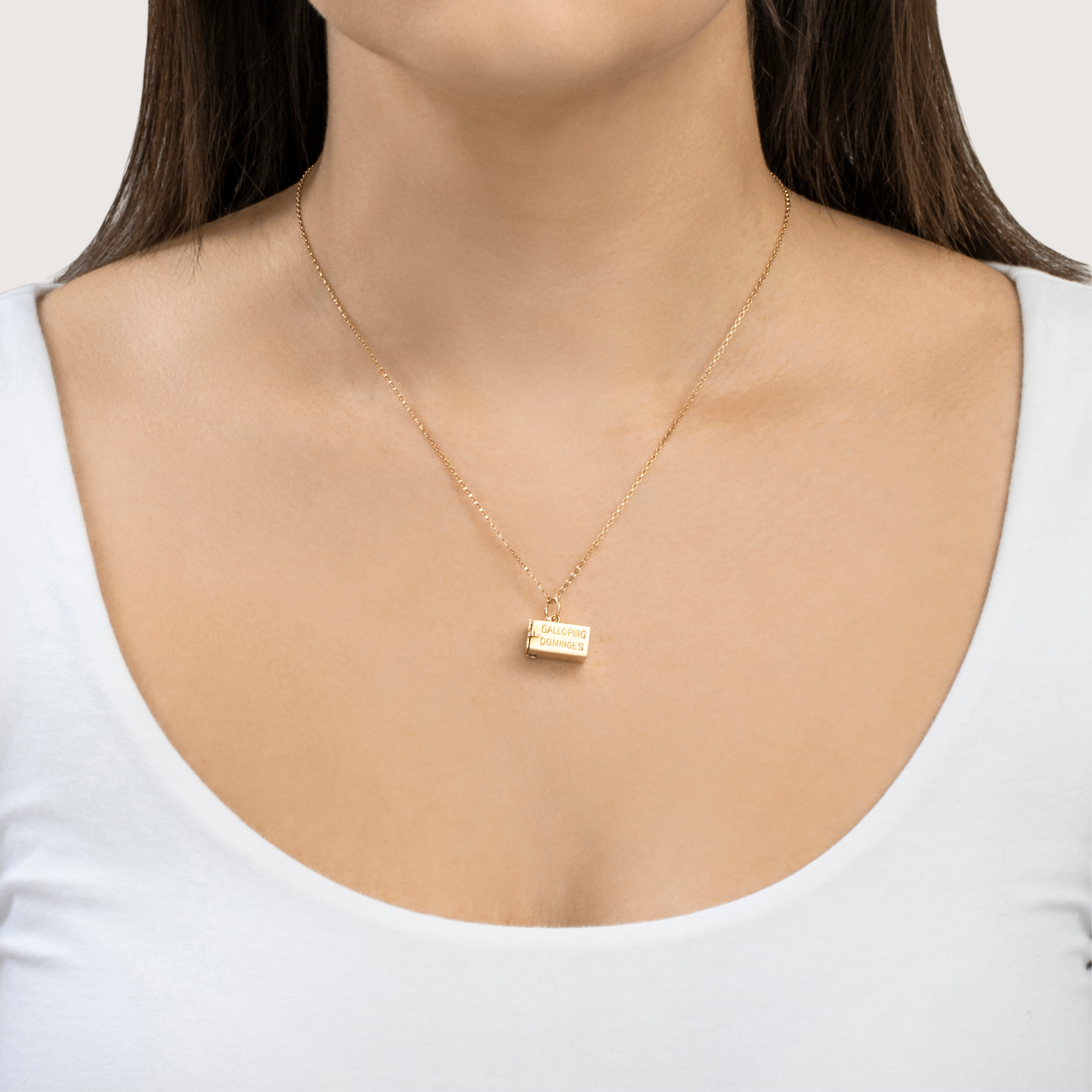 Vintage Unusual 14k Yellow Gold 3D Galloping Dominoes Box w/ Bakelite Dice Charm、mySite、hinf8tx79