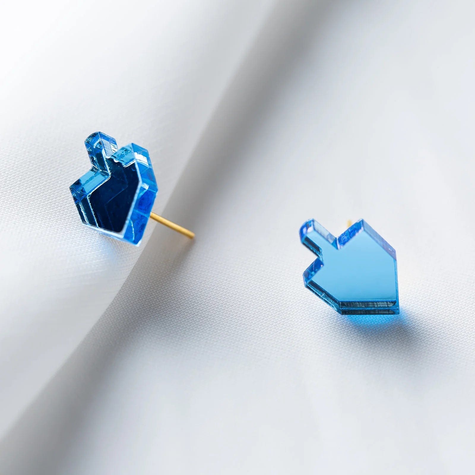 Dreidel Stud Earrings - Blue Mirror、mySite、topwebapps