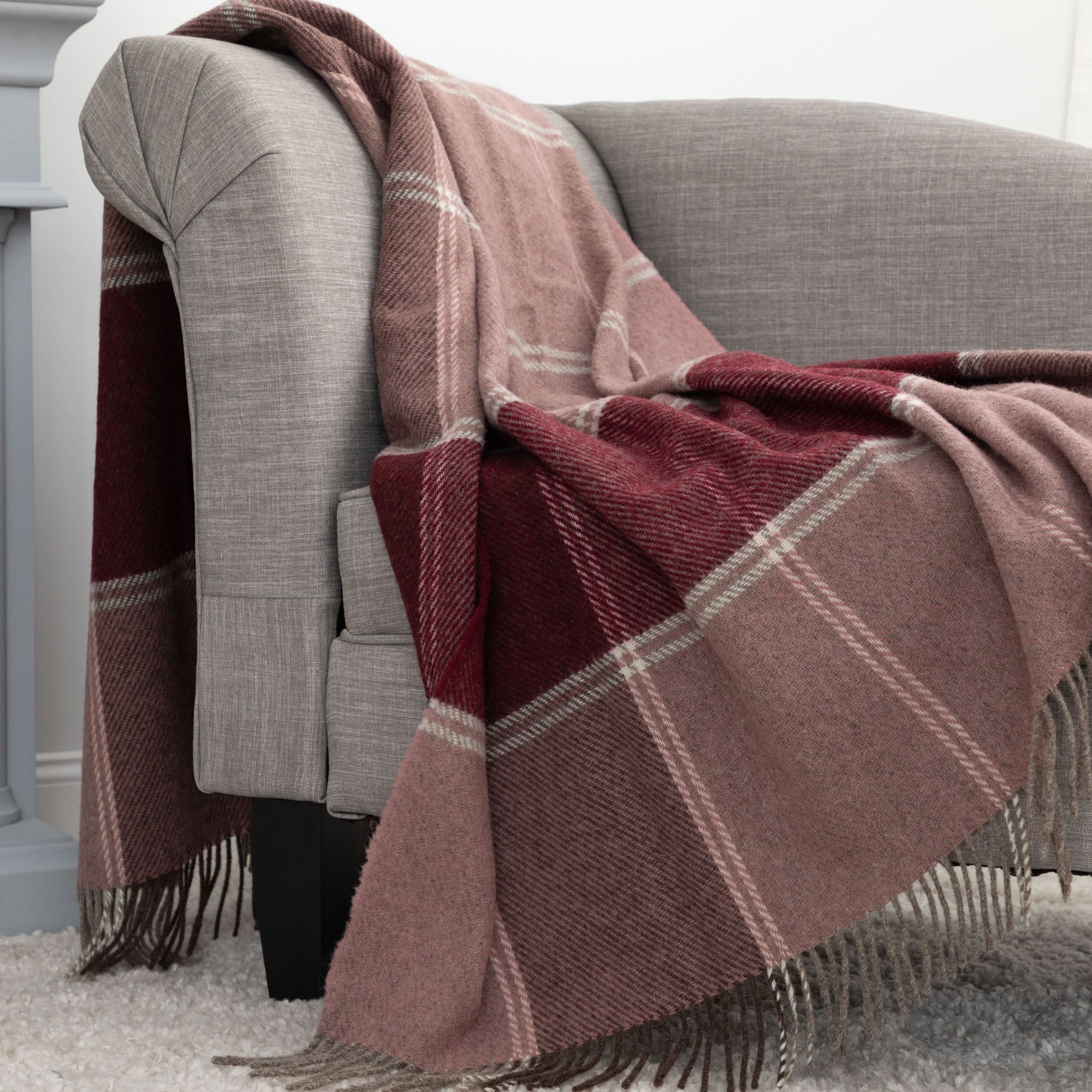 Ukrainian 100% Wool Fringed Throw Blanket、mySite、camillekostekn