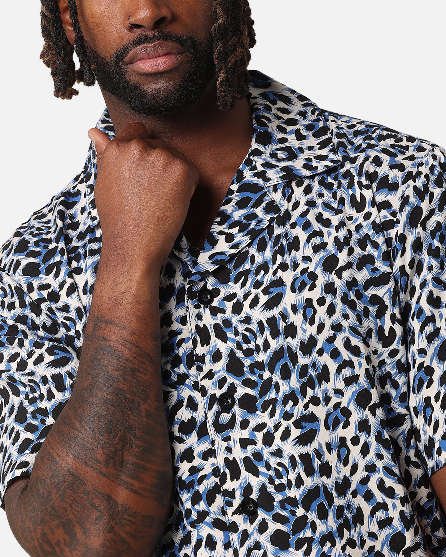 {product_title} - {shop_name}