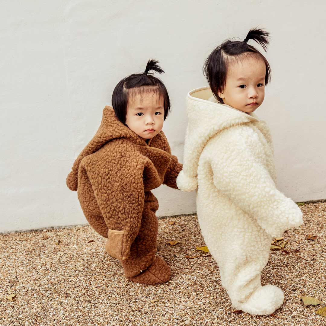  BINIBAMBA Merino Sheepskin Snugglesuit - Milk、mySite、merchandisen