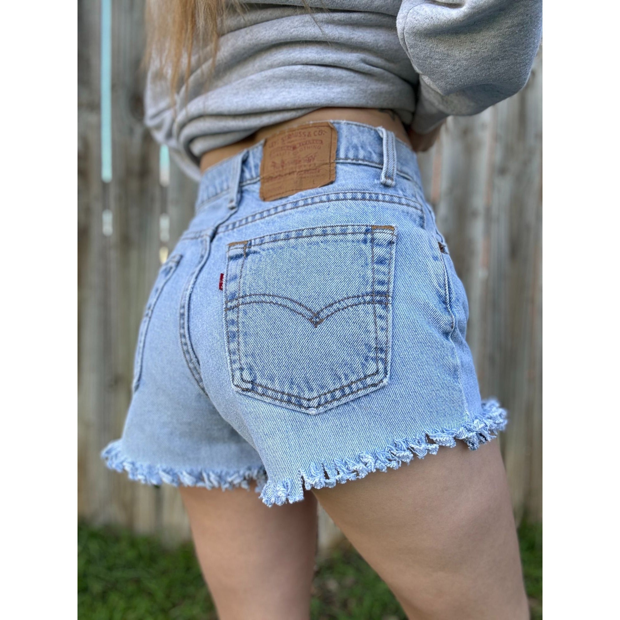 93' Levi's Women's 532 Light Wash Cut Off Raw Hem Denim Jean Shorts 7、mySite、garagedoors4me