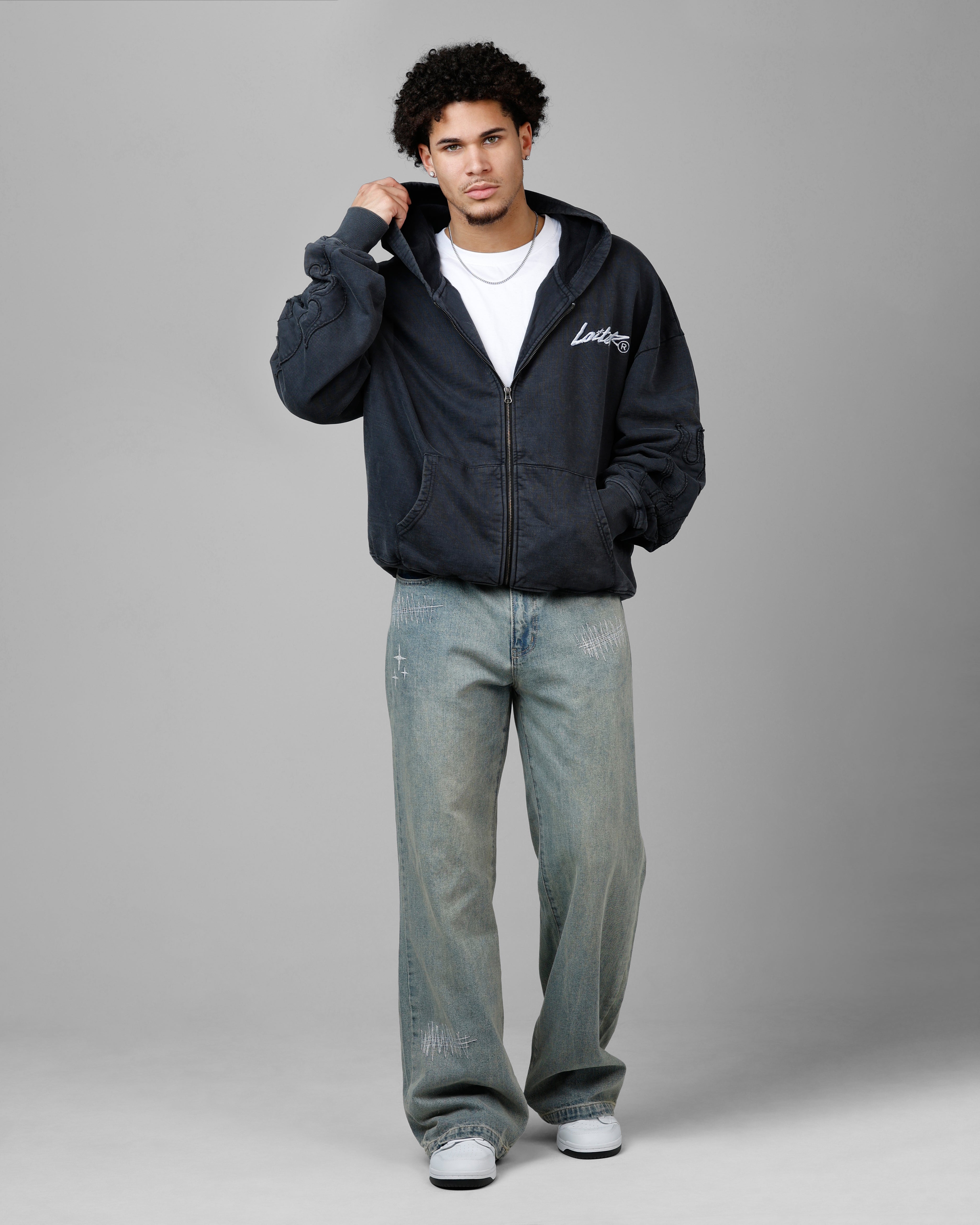 {product_title} - {shop_name}