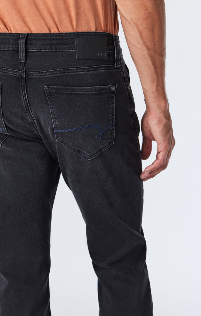 {product_title} - {shop_name}