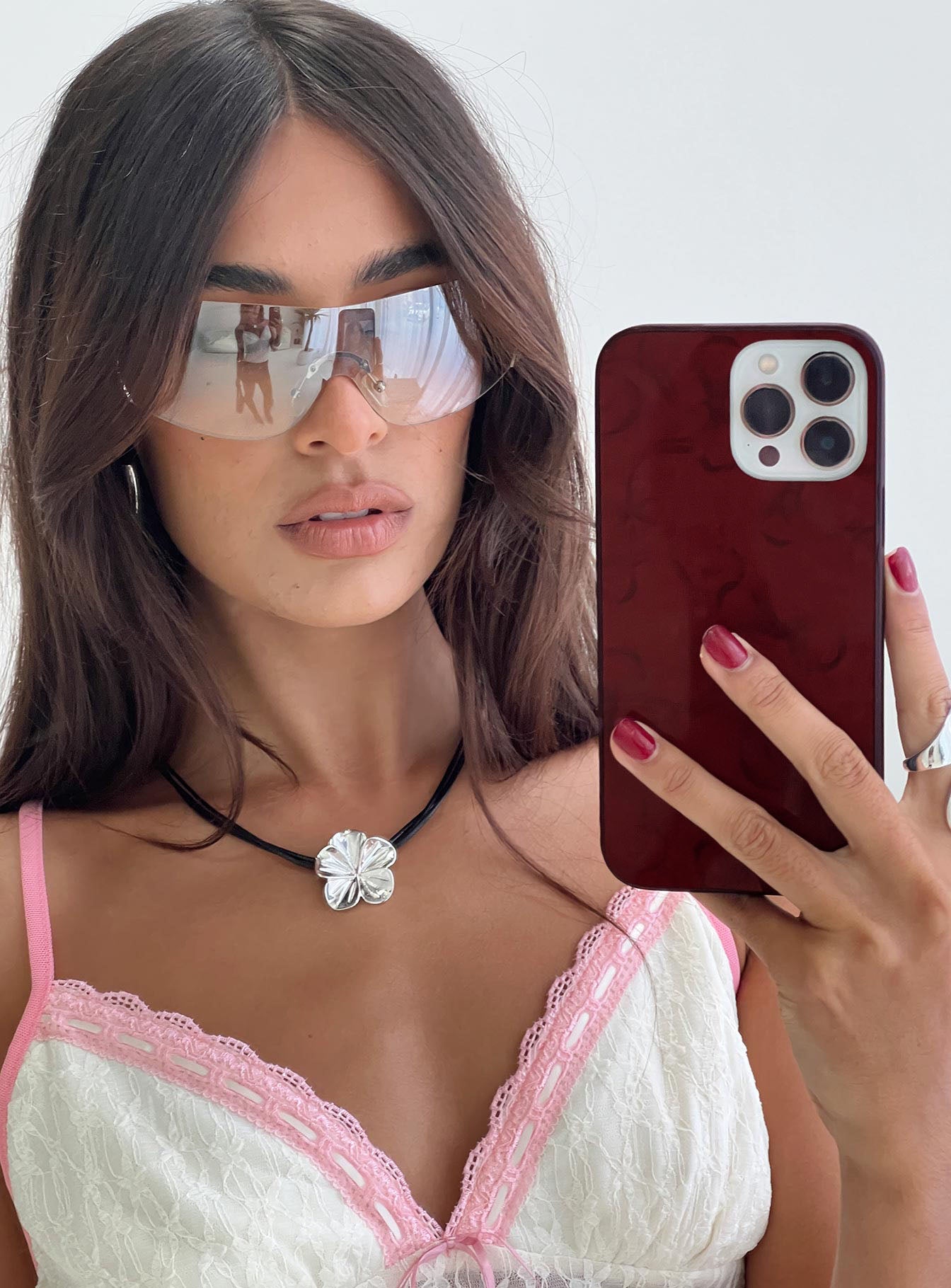 Love Is Alive iPhone Case Red、mySite、solidvoid