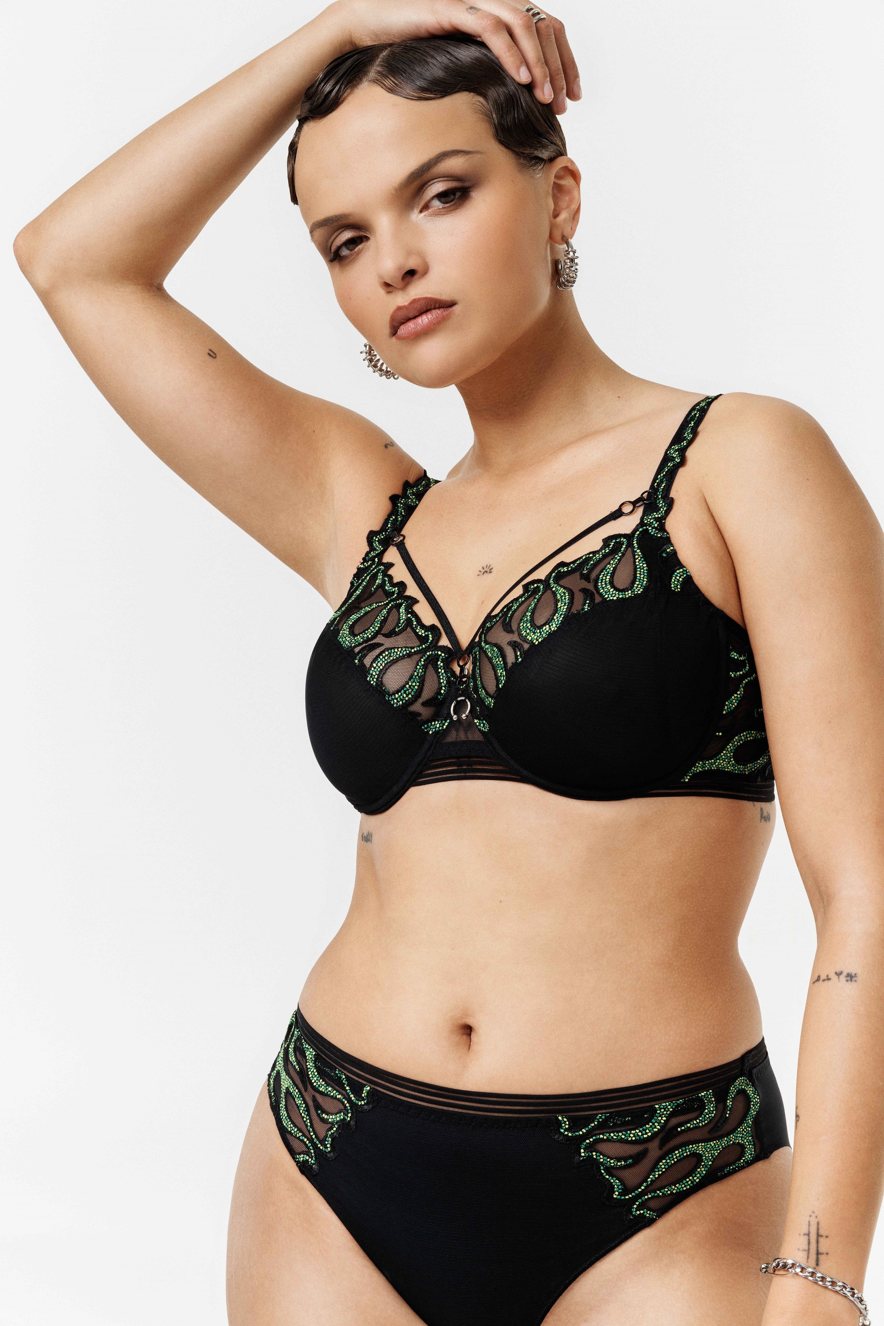  Louisa Bracq Burning Love Slip、mySite、justintrudeaud