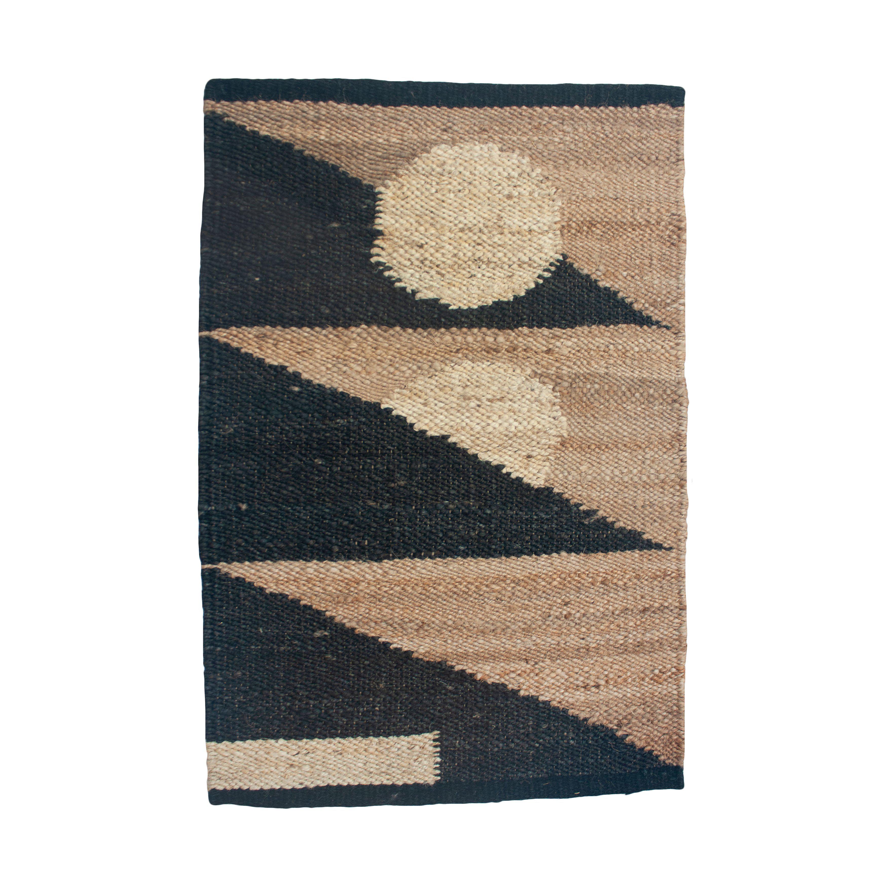Margeaux Triangles Jute Rug、mySite、gigharbornorthrealestate