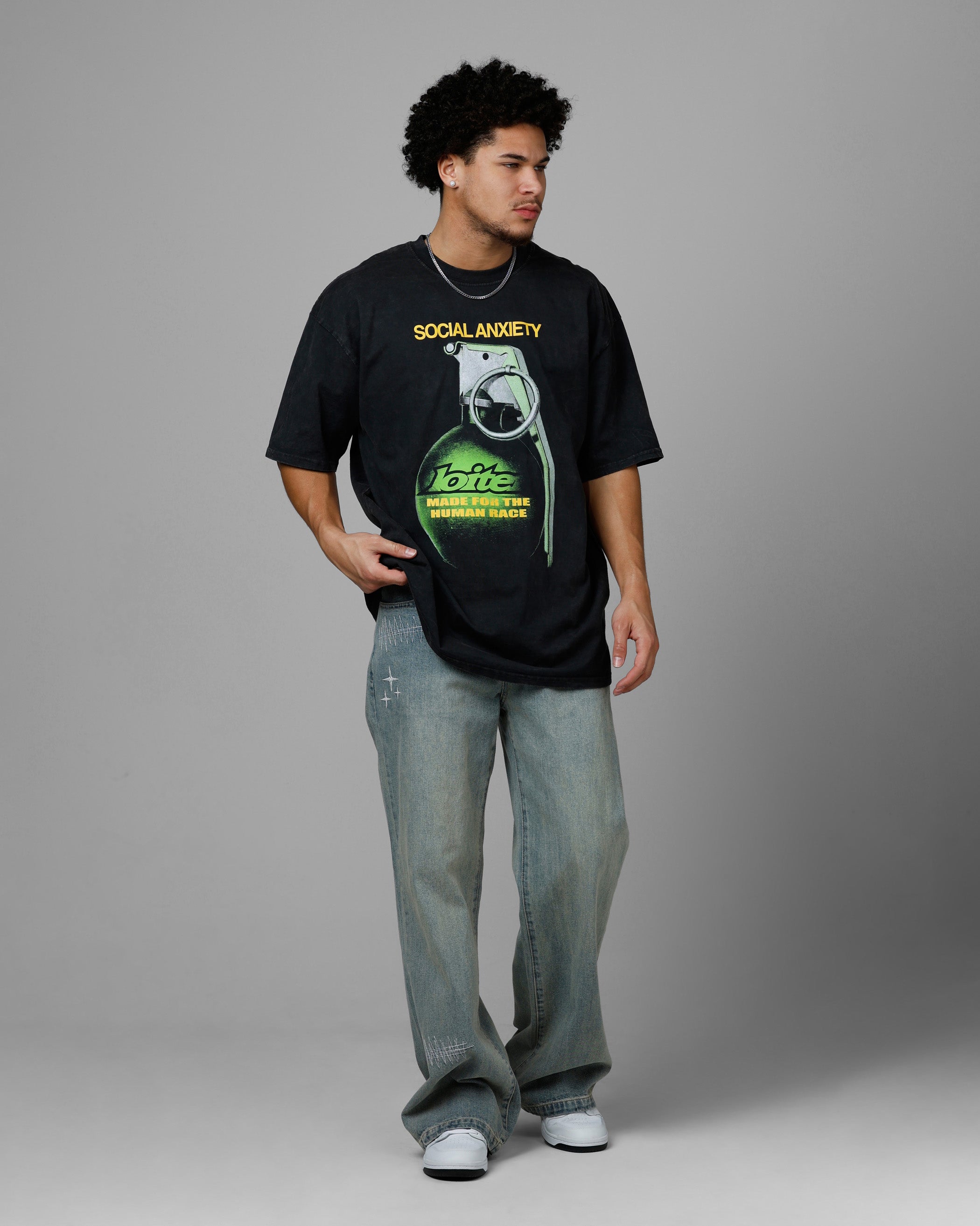 {product_title} - {shop_name}