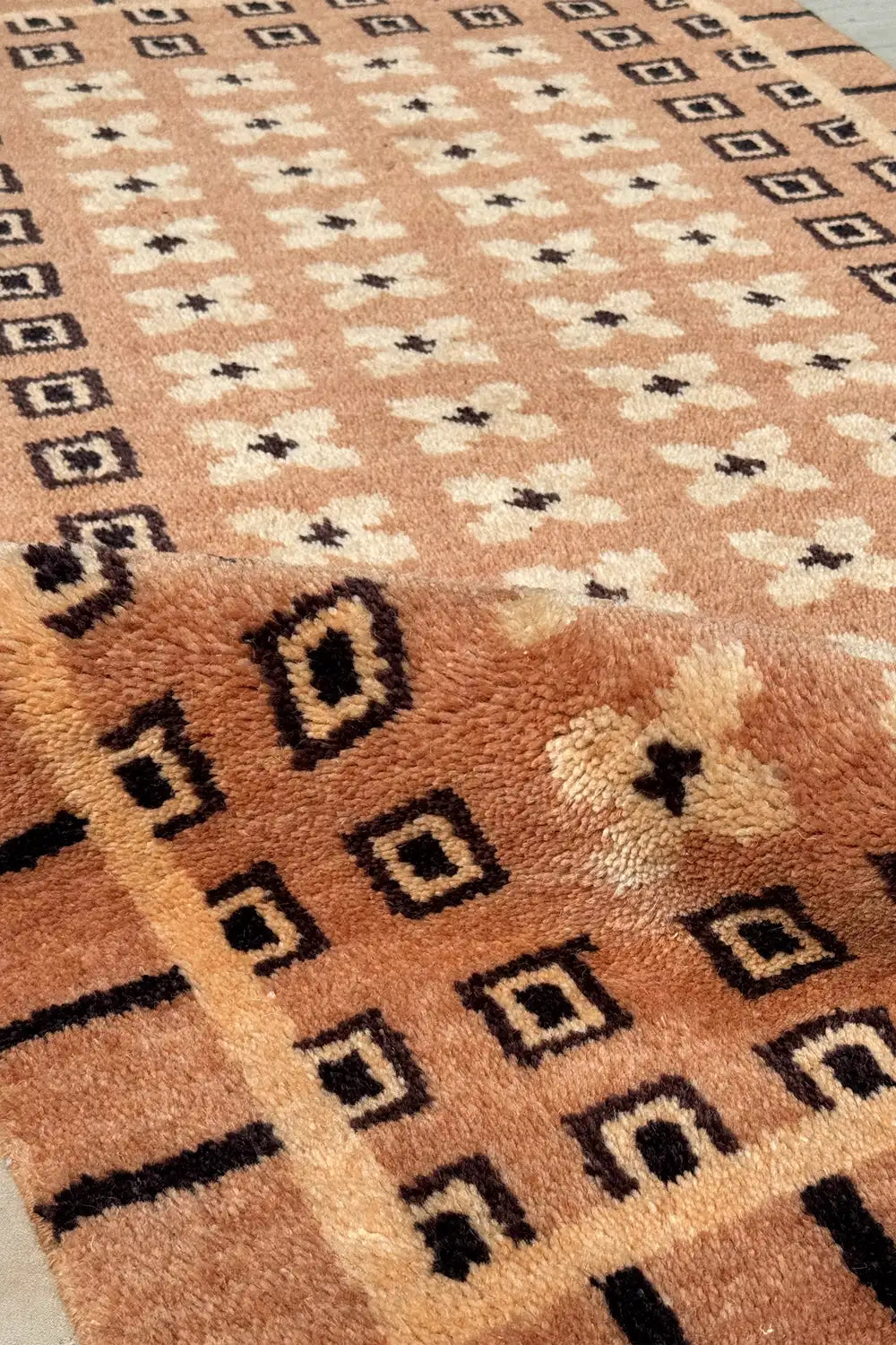 Desert Matrix Hand-Knotted Wool Rug、mySite、gigharbornorthrealestate