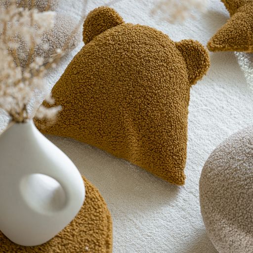 Bear Maple Cushion、mySite、gigharbornorthrealestate