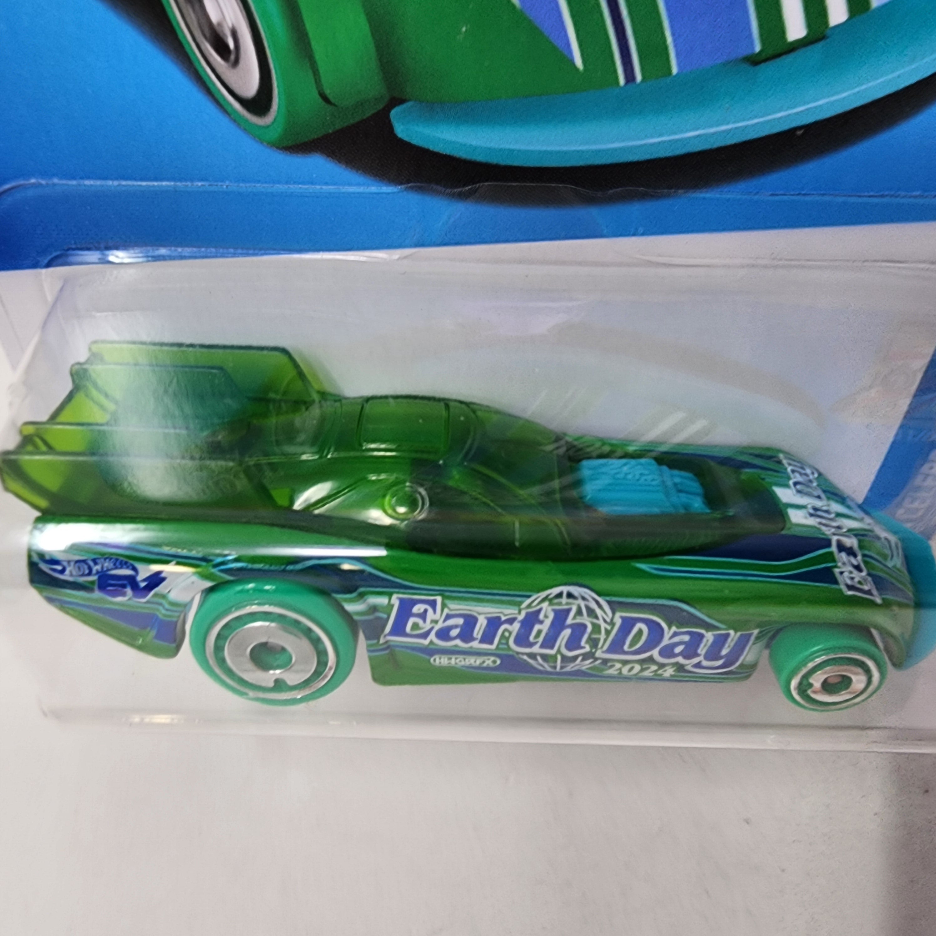 Supercharged #124 * Green * 2024 Hot Wheels Basic w/ Factory Holo、mySite、hgirdovlk