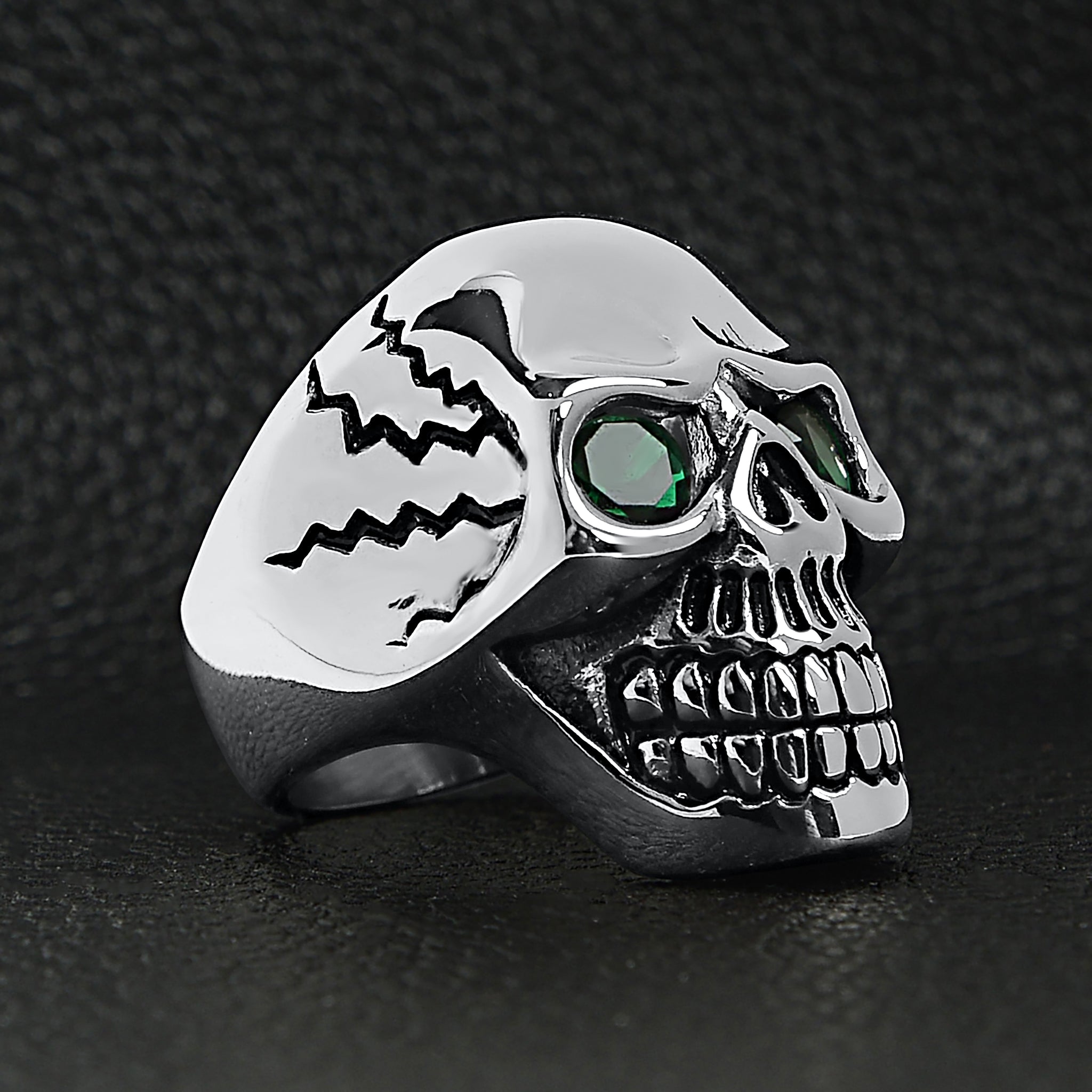 Stainless Steel Green CZ Eyed Cracked Skull Ring / SCR4108、mySite、dreamappss
