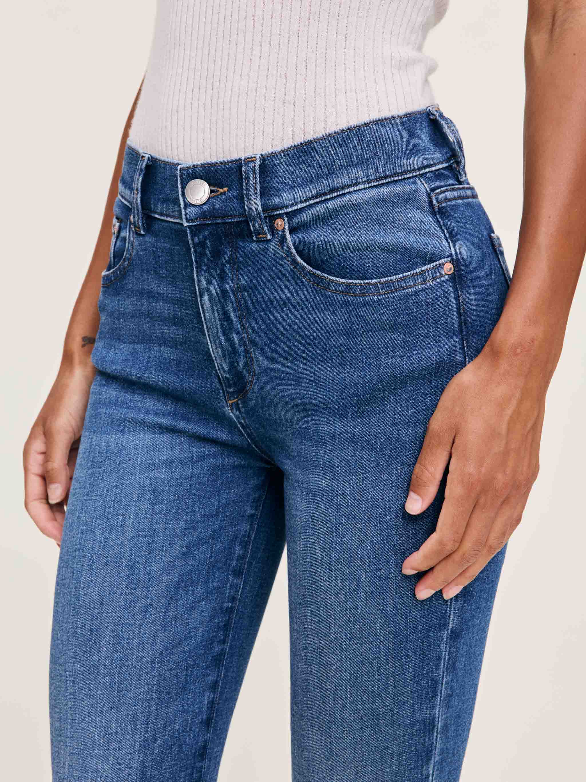 DL1961 Mara Straight: Mid Rise Instasculpt Ankle, Palm Springs、mySite、noshort