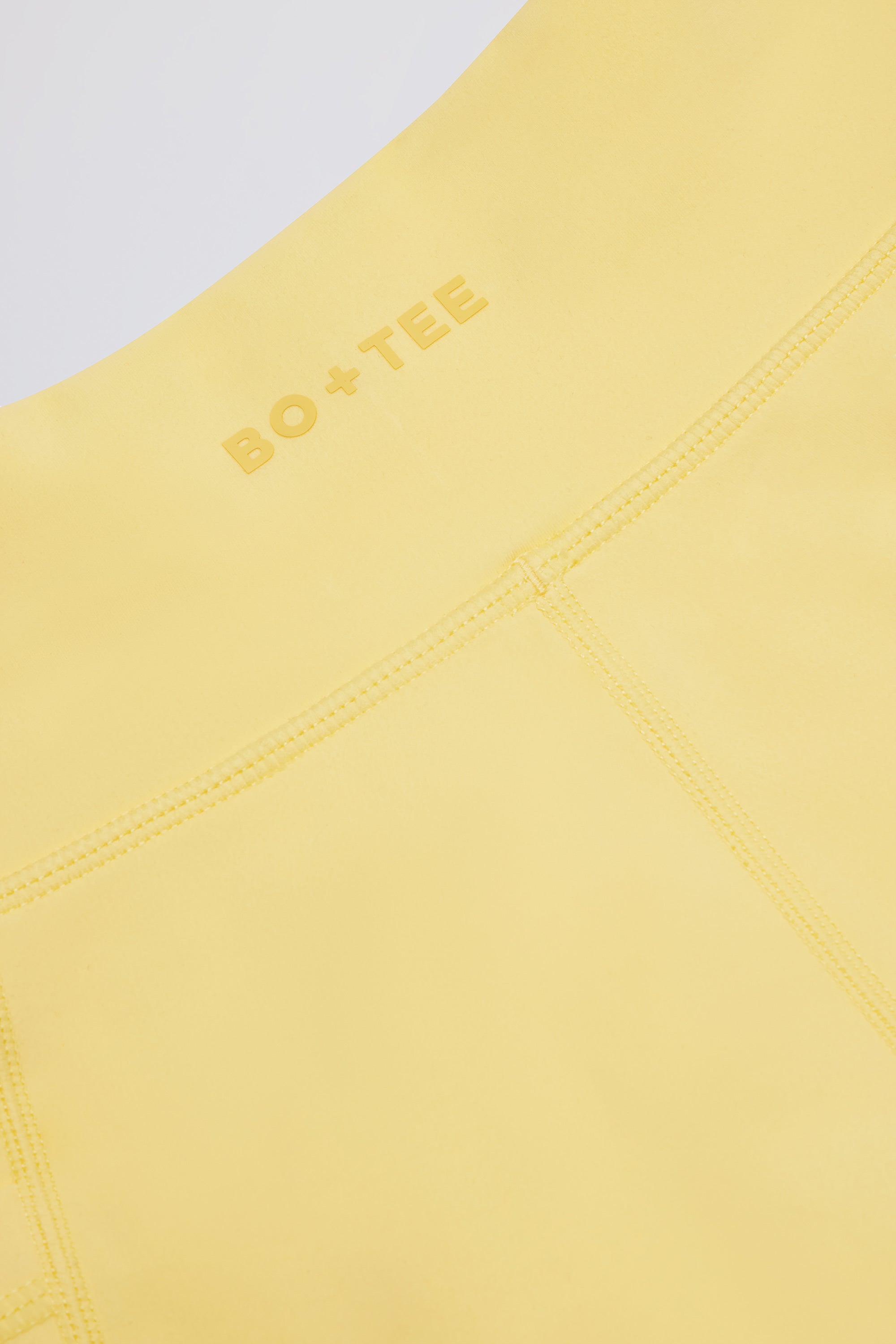  Soft Active Crossover Pocket Shorts in Lemon、mySite、sugarbowlscore