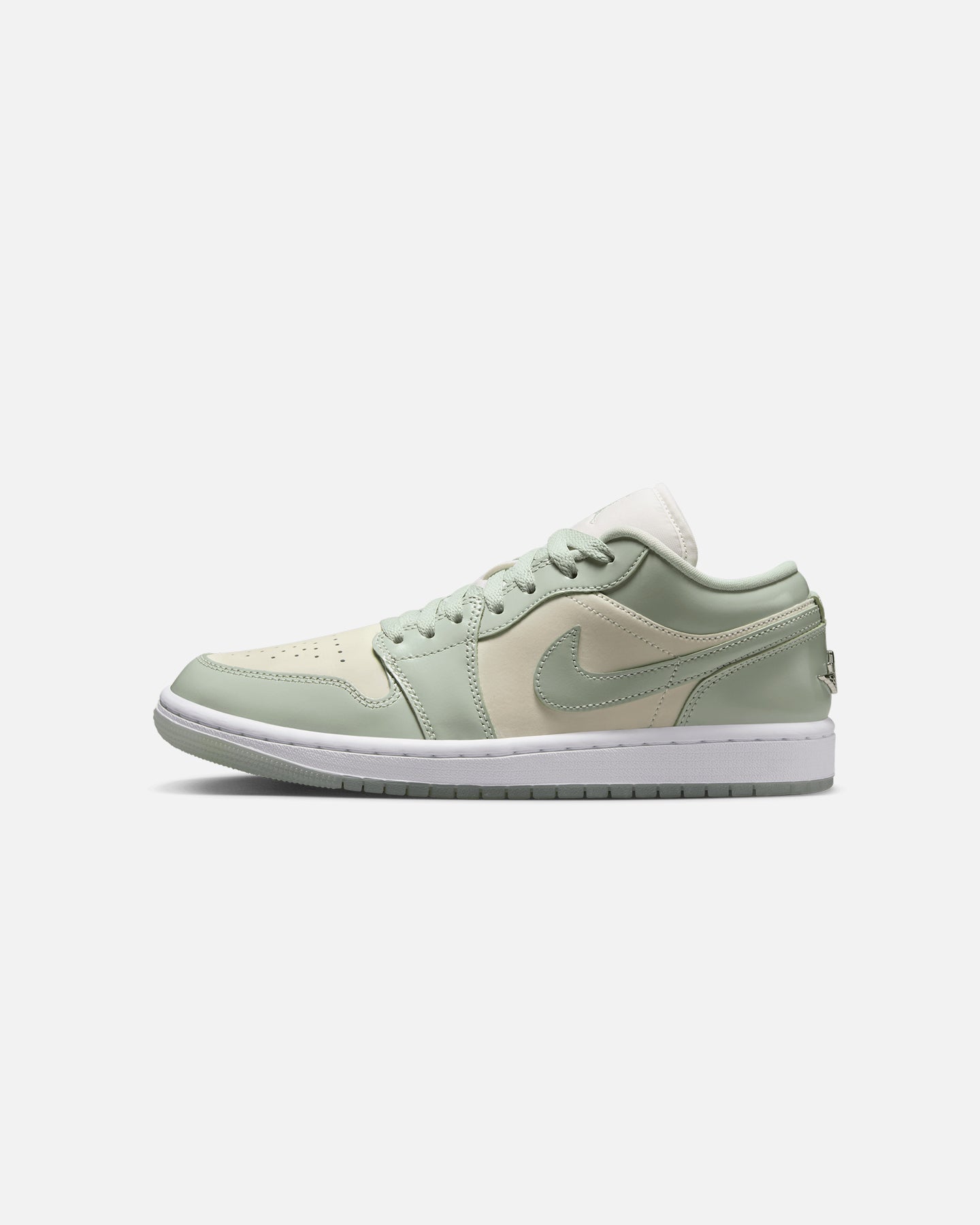 Jordan Women's Air Jordan 1 Low SE Sail/Seafoam Metallic Silver、mySite、zt4zffjzw
