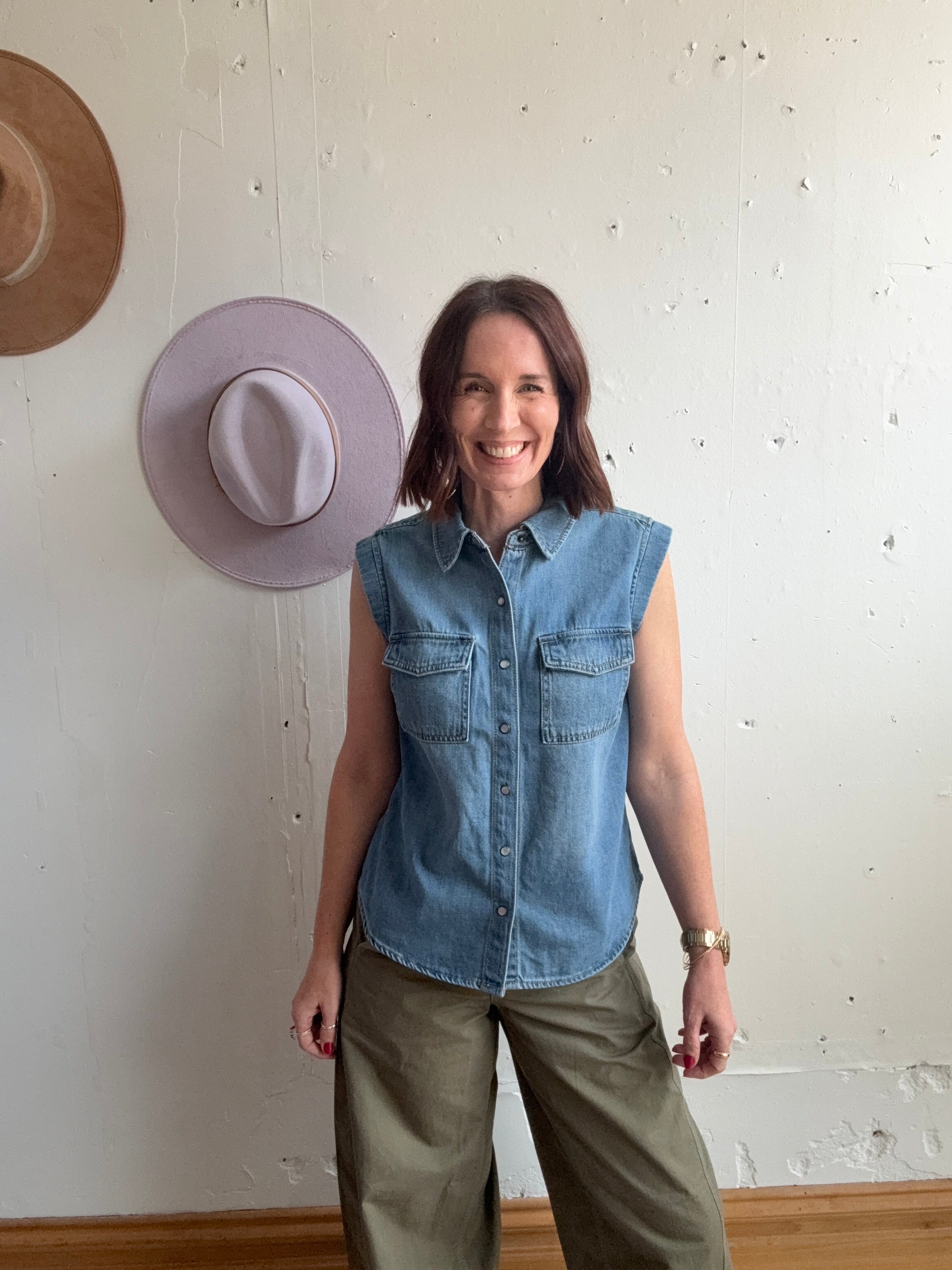 Liverpool Sleeveless Shirt with Pockets、mySite、garagedoors4me