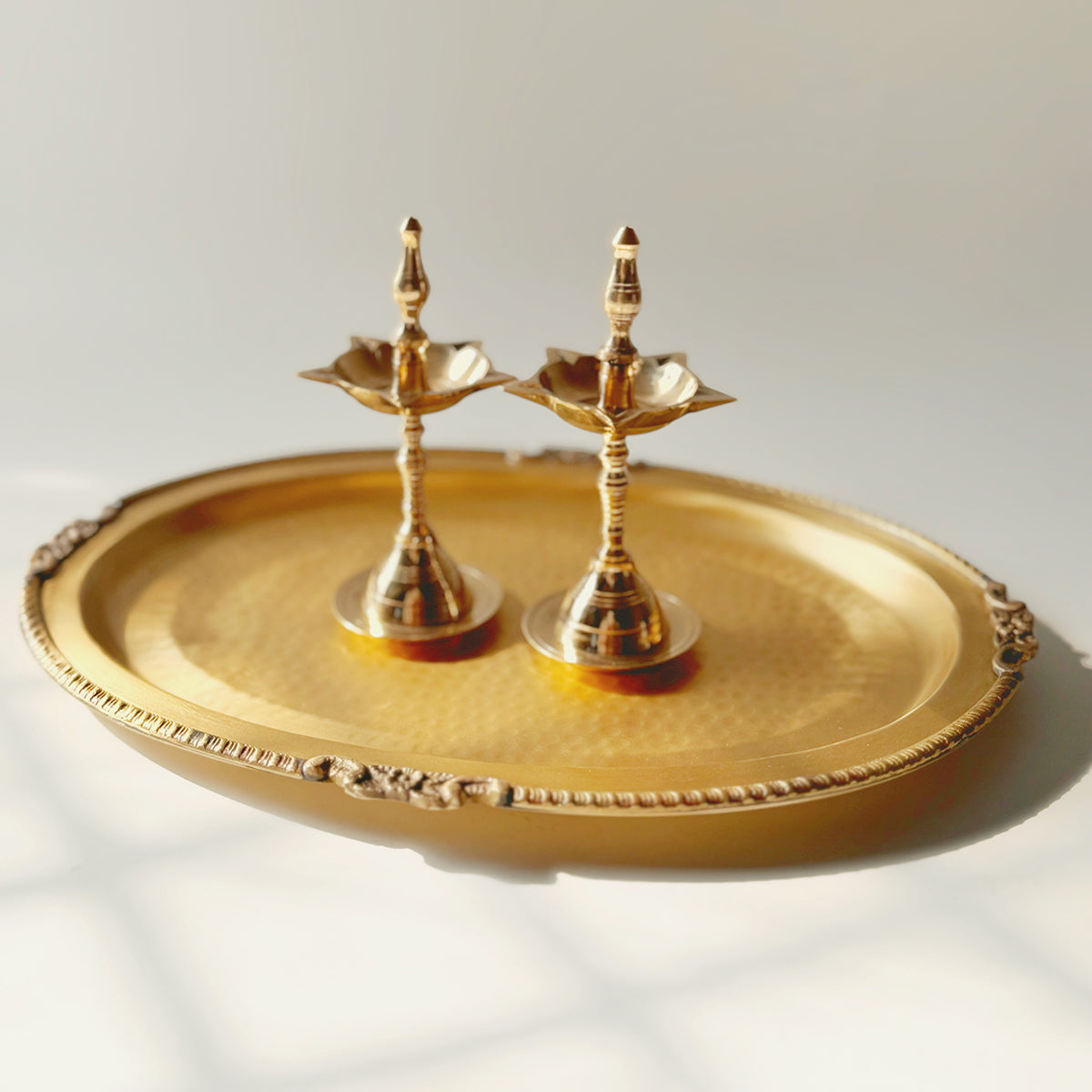 Brass Serving Tray Hammered | Gold | 10 inches、mySite、camillekostekn