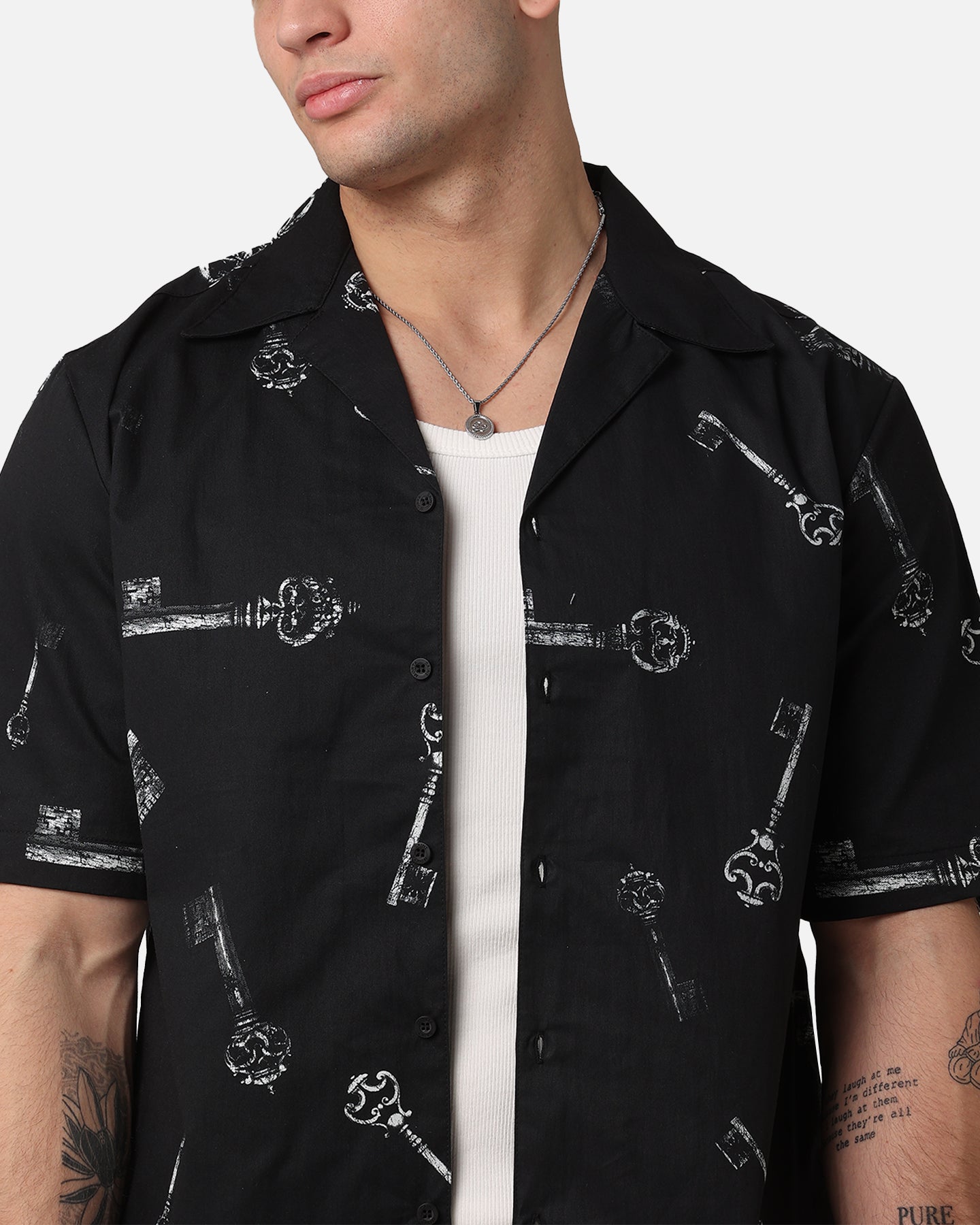 {product_title} - {shop_name}