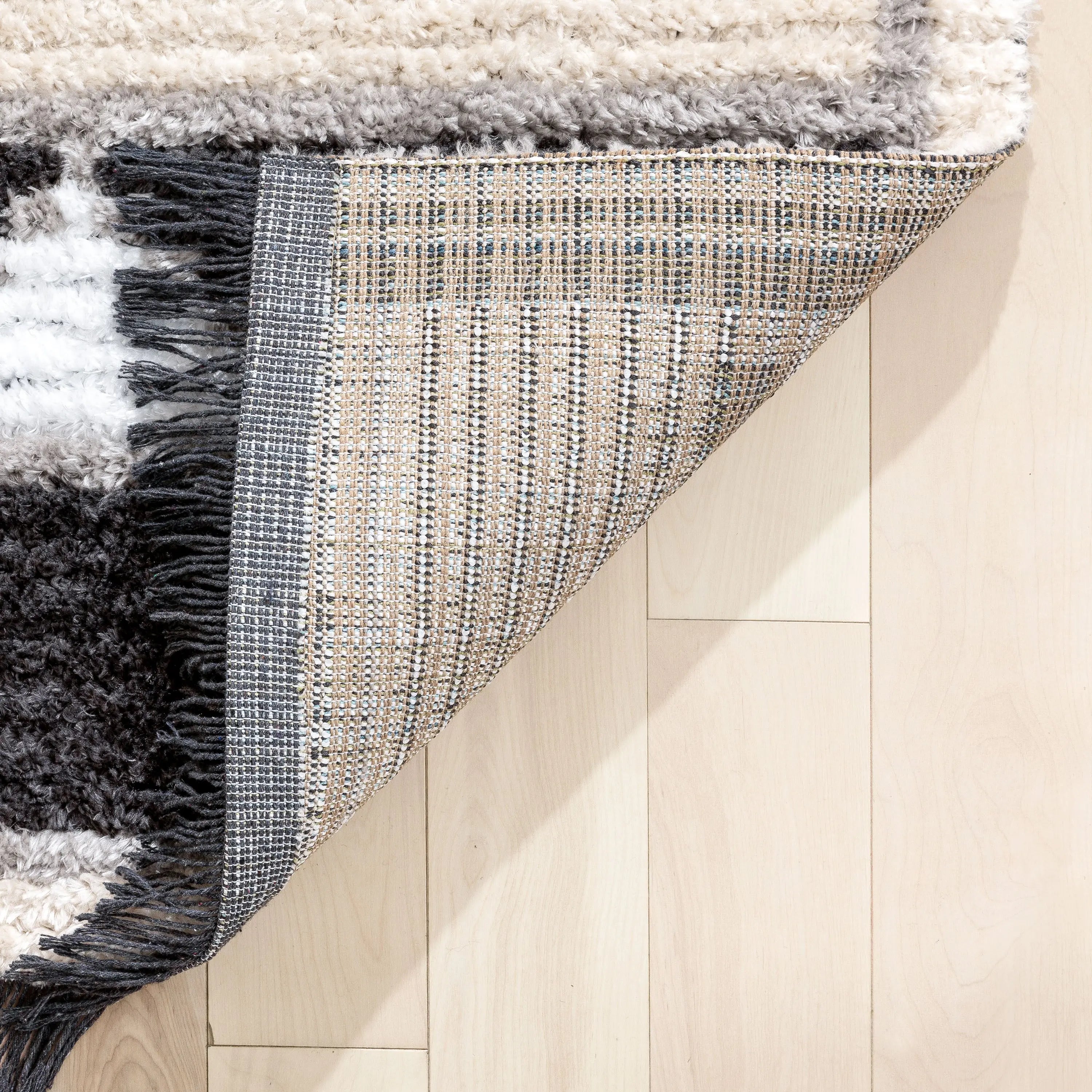 Una Moroccan Diamond Medallion Pattern Grey High-Low Textured Pile Rug、mySite、gigharbornorthrealestate