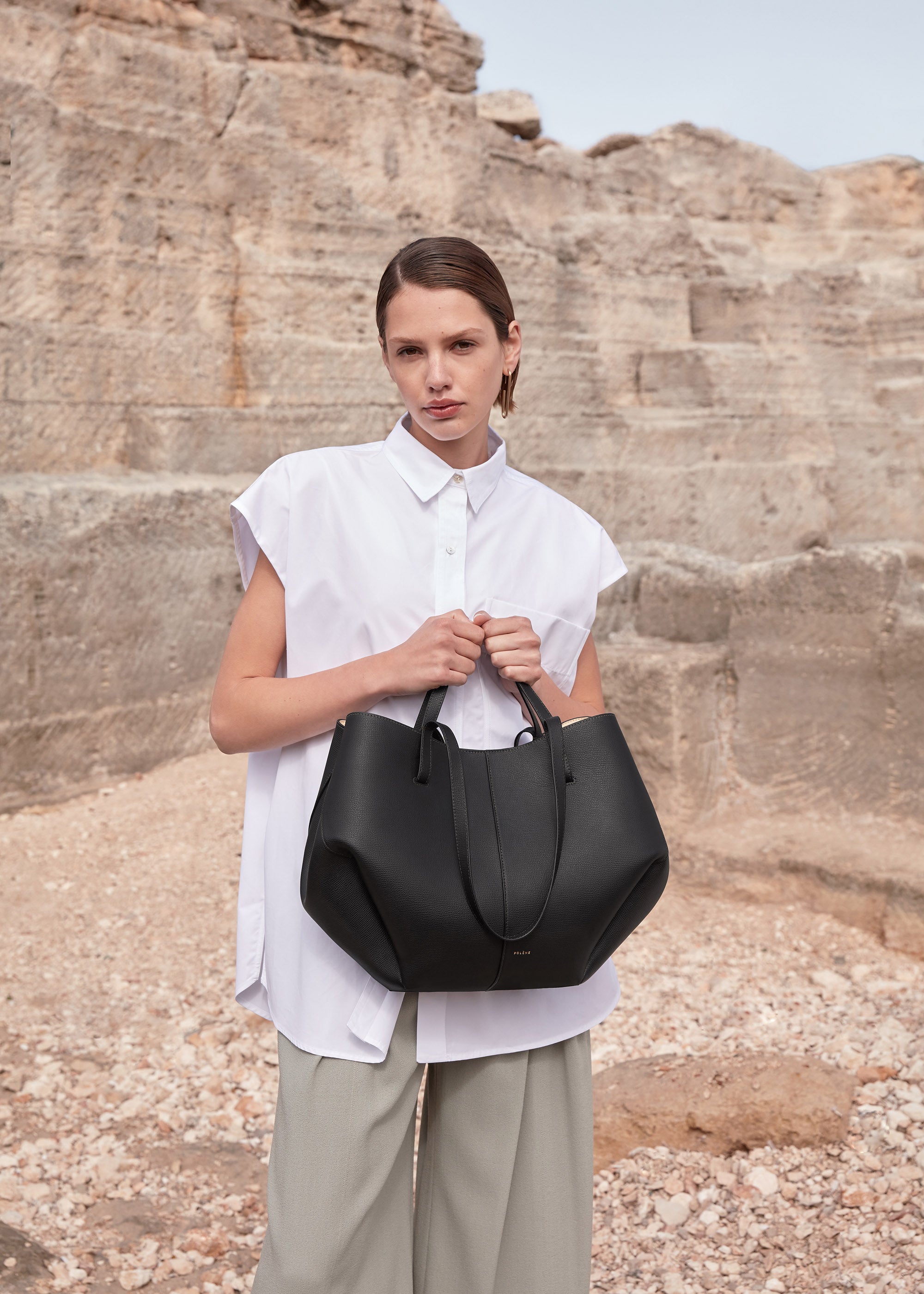 Cyme - Noir Grain茅、mySite、camillekostekn